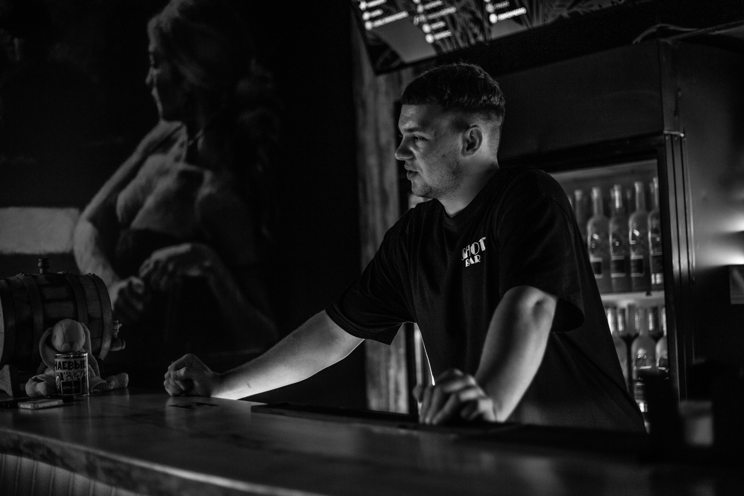 Шот Бар. Уличный фотограф Города N