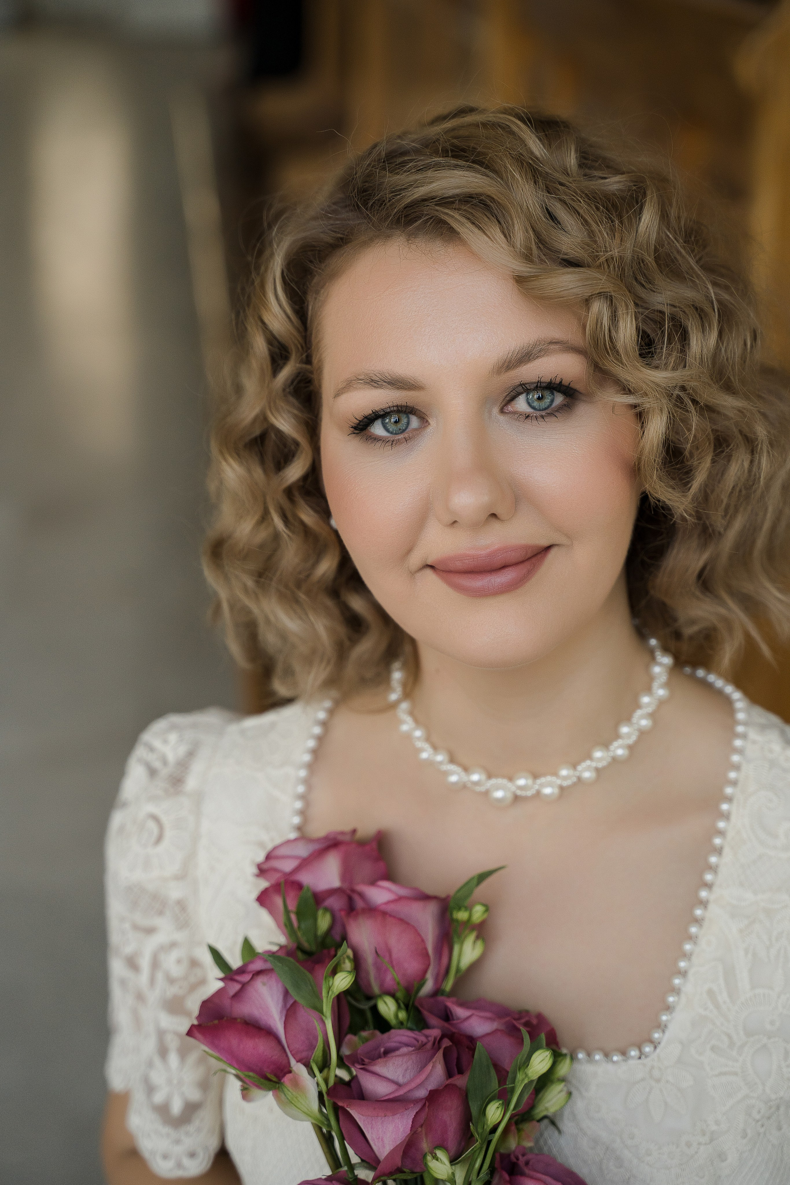 Свадебная фотосессия на Витебском вокзале. Свадебный и семейный фотограф в Пушкине и Санкт-Петербурге Мария Филиппова