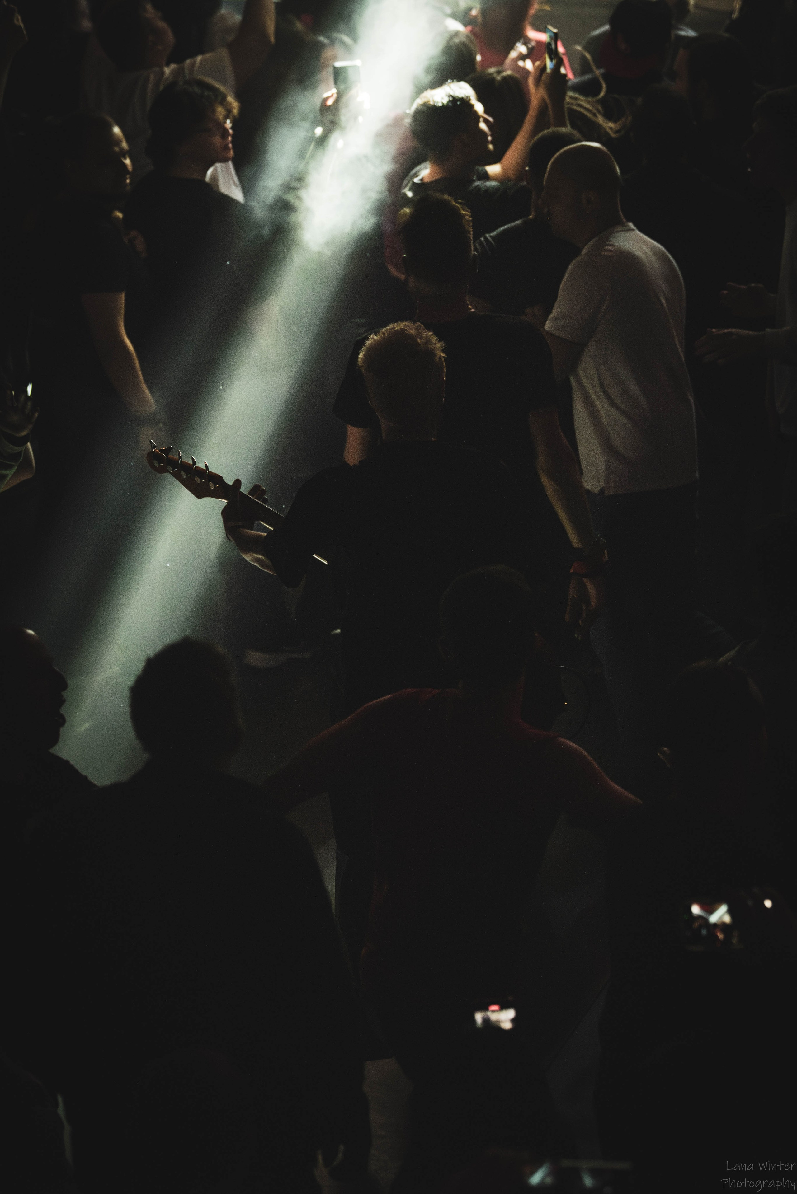 7000$ (29 июня 2025 года, Москва, клуб Урбан). Фотограф Светлана Блинова, Москва и Московская область