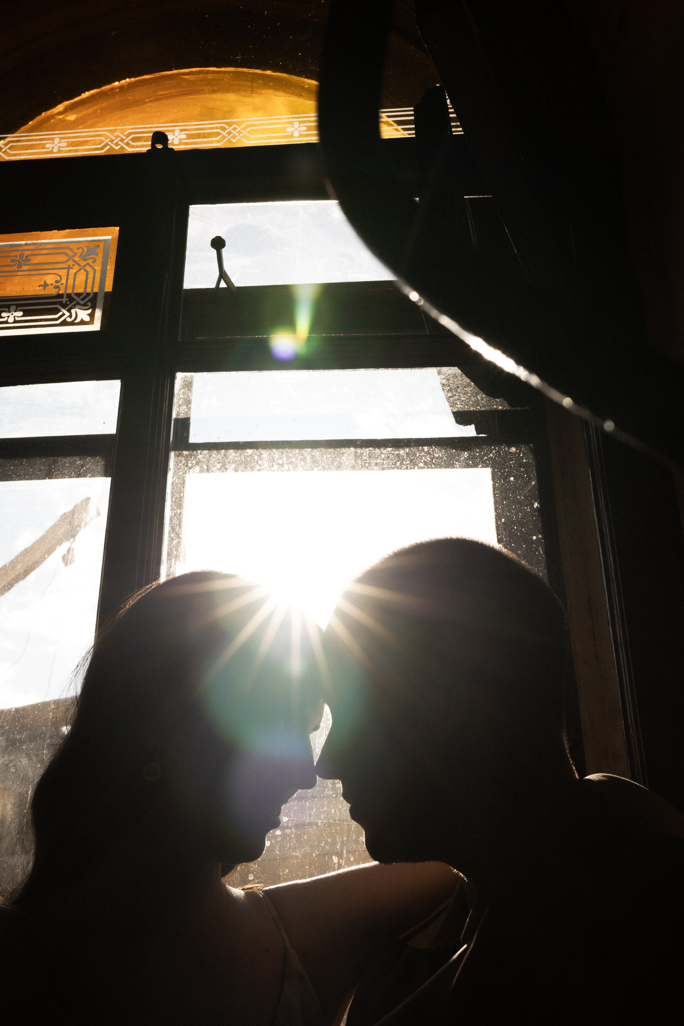 Парадная для двоих. Портретный фотограф СПб, бизнес-портрет, контент-фотосессия