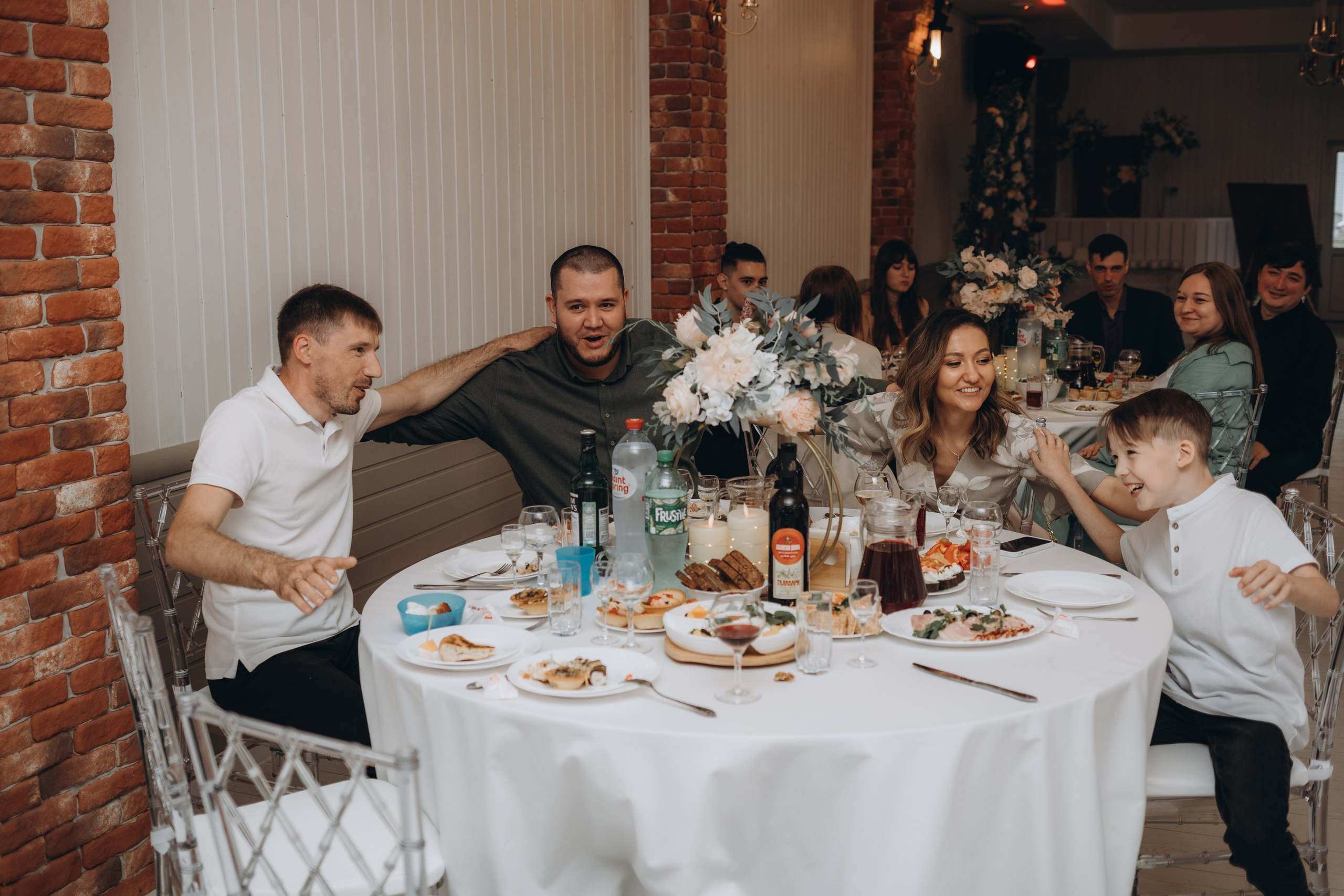 Олег и Анастасия