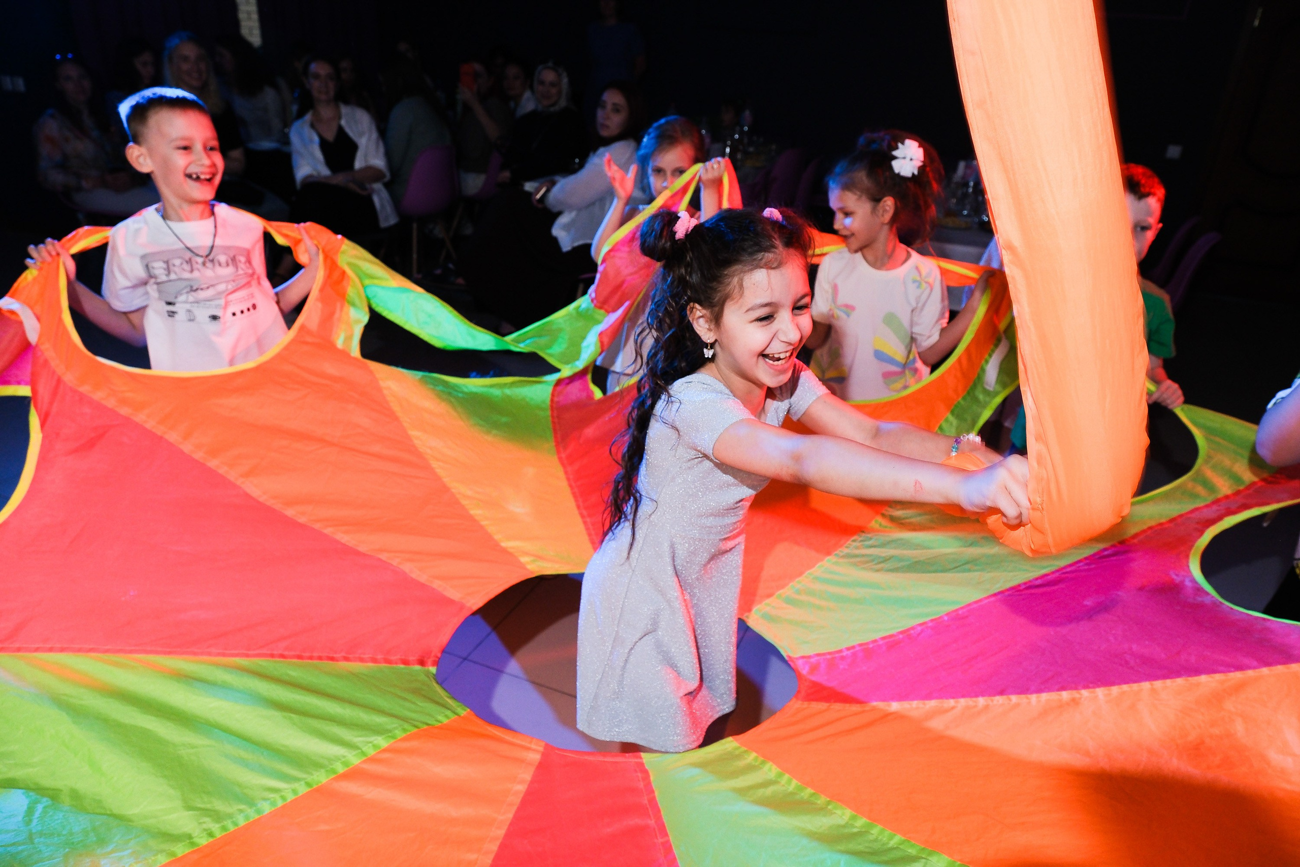 Детский сад. Выпуск. Вечер. Фотограф Анатолий Деникин