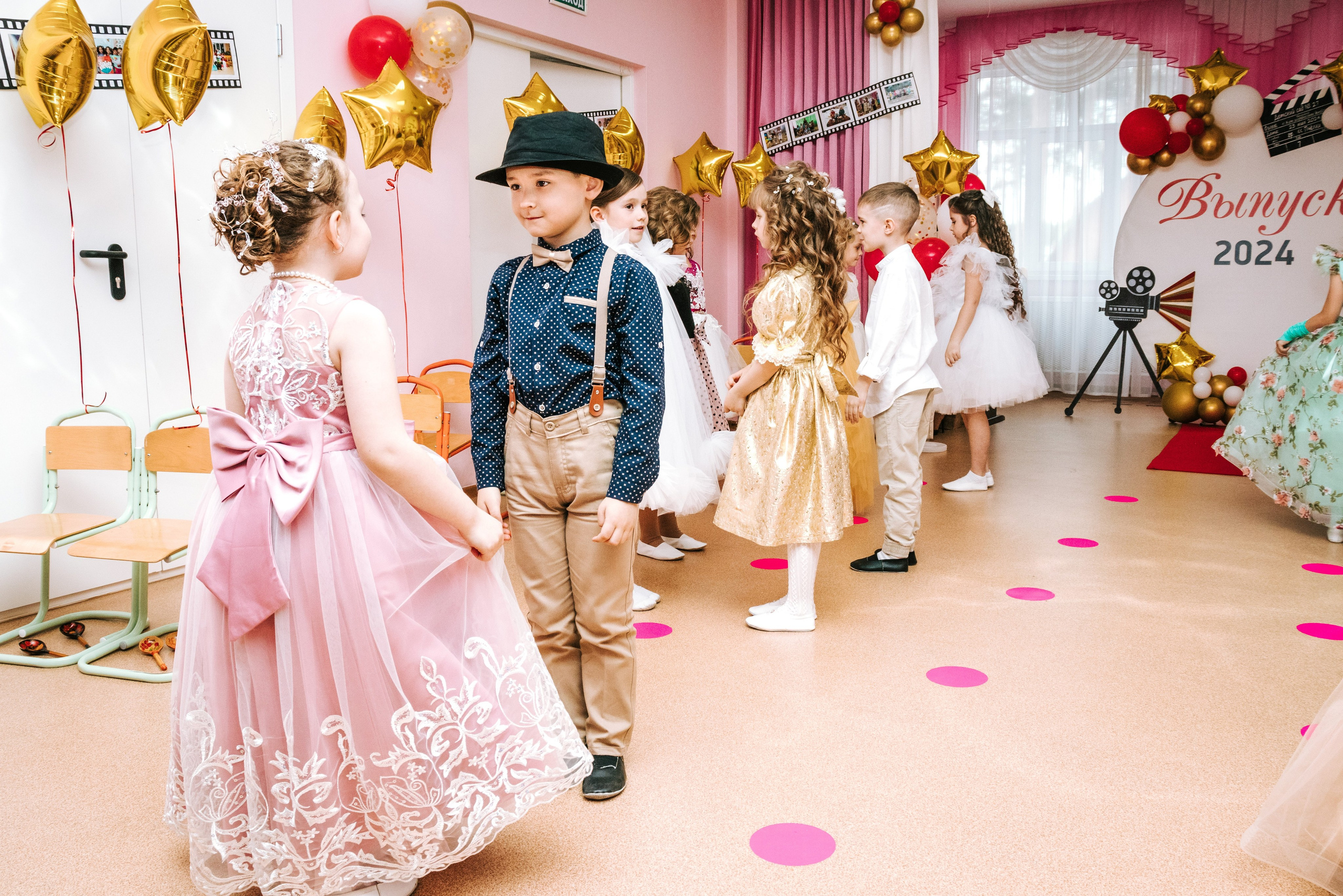Фотограф на выпускной Детского сада Томск. Фотограф в Томске Дарья Пучкина