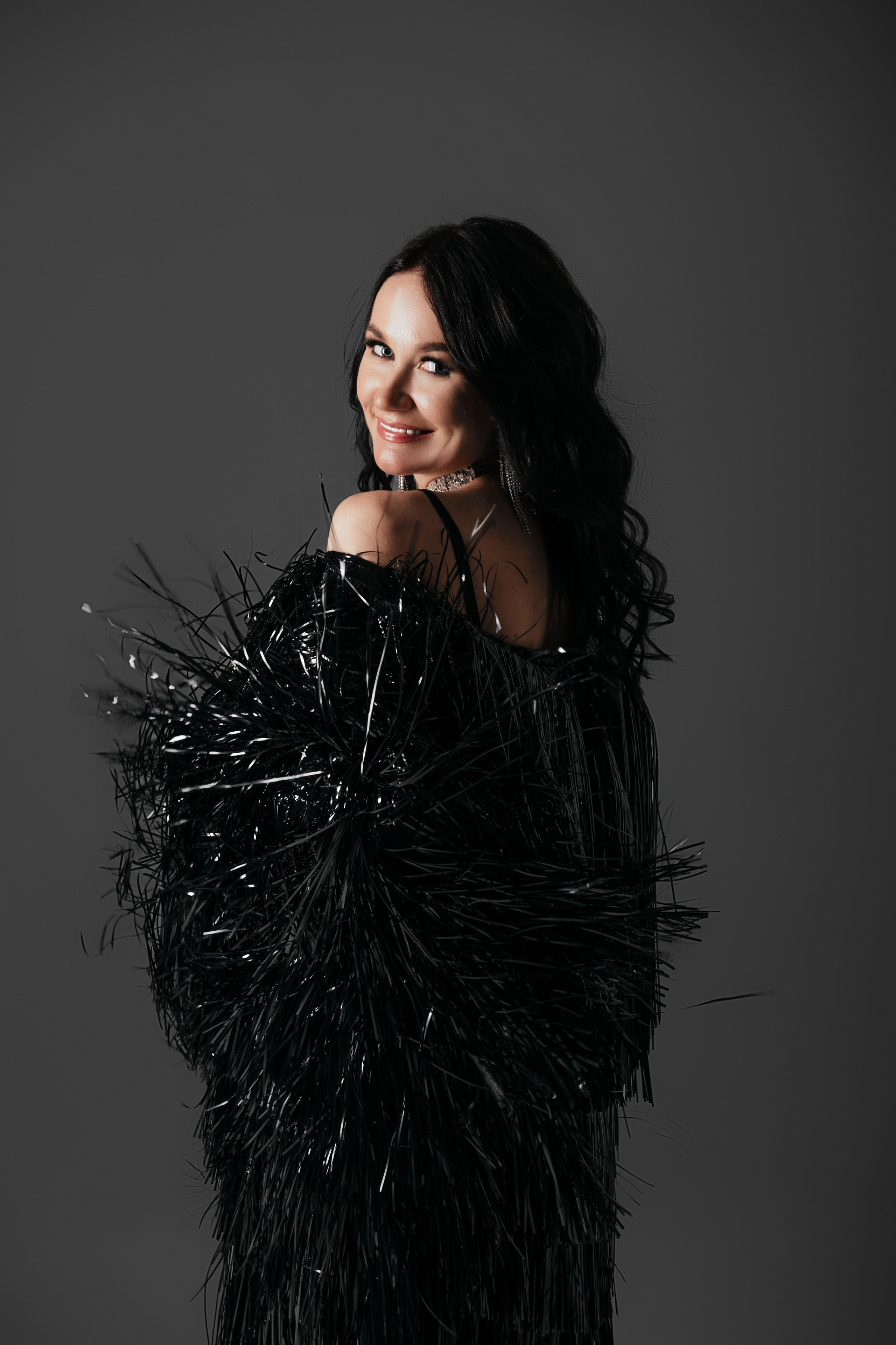 Накидка-пиджак черная. Фотограф Анна Качан