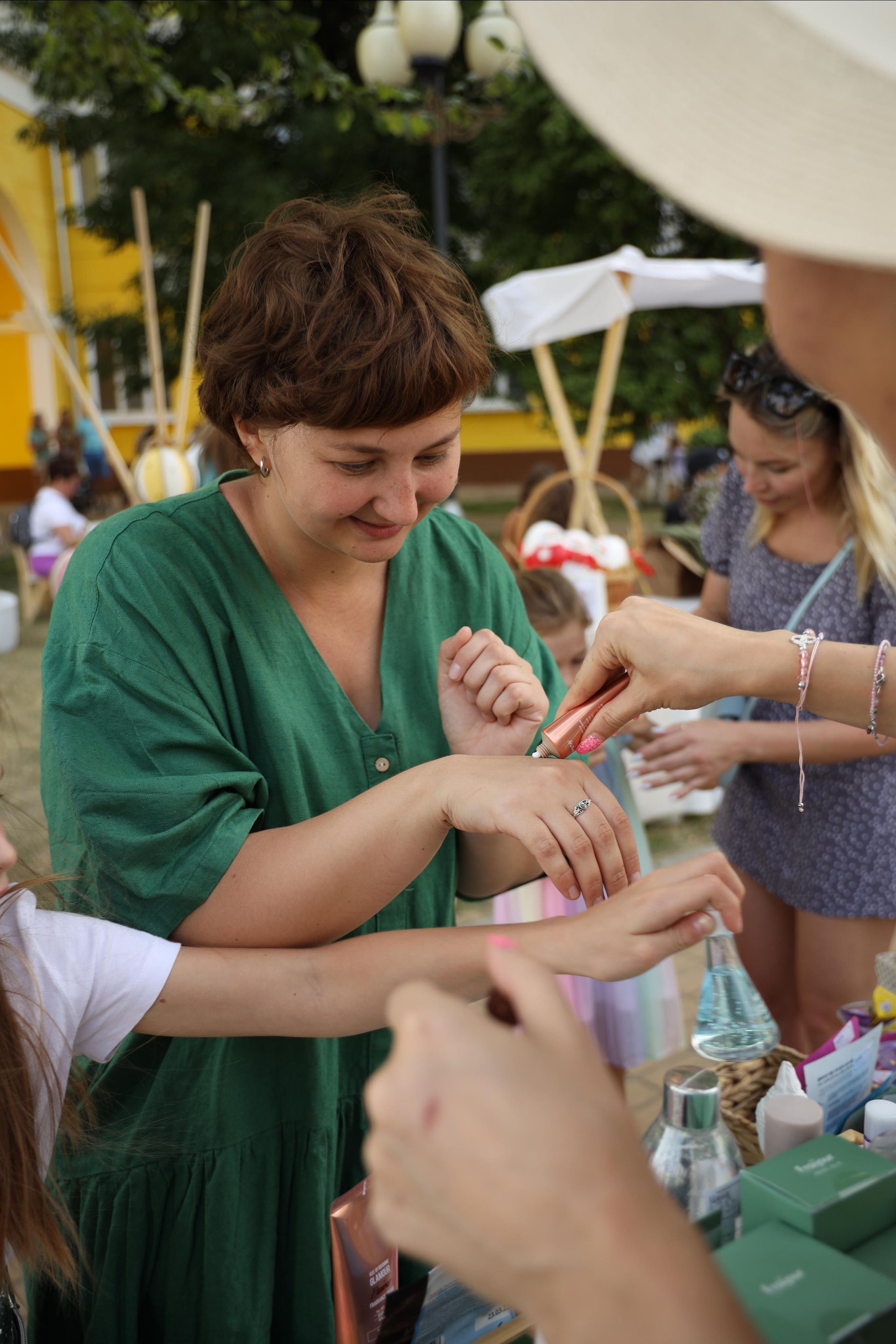 Друзья Маркет. Коммерческий фотограф в Москве Семенихина Дарья