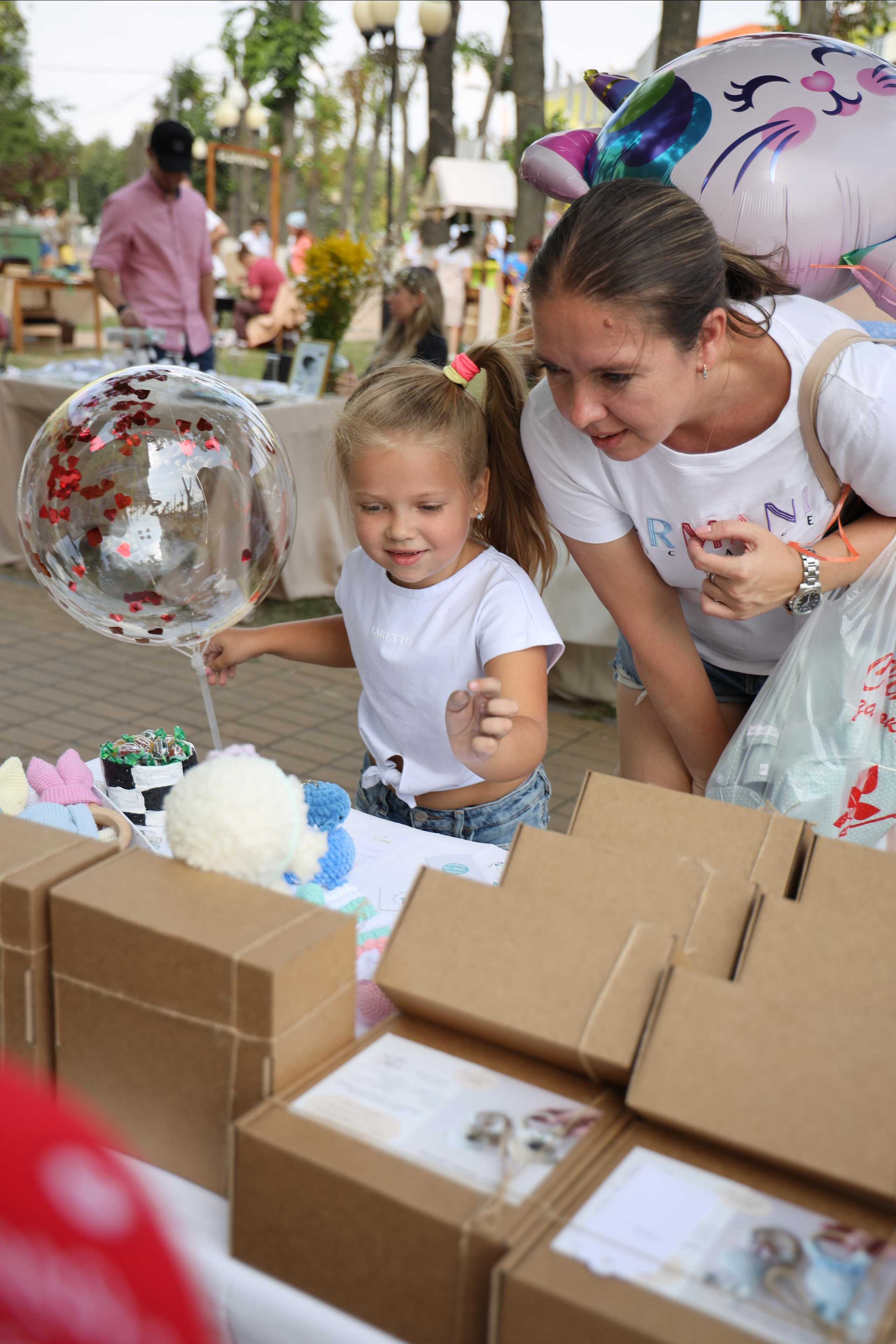 Друзья Маркет. Коммерческий фотограф в Москве Семенихина Дарья