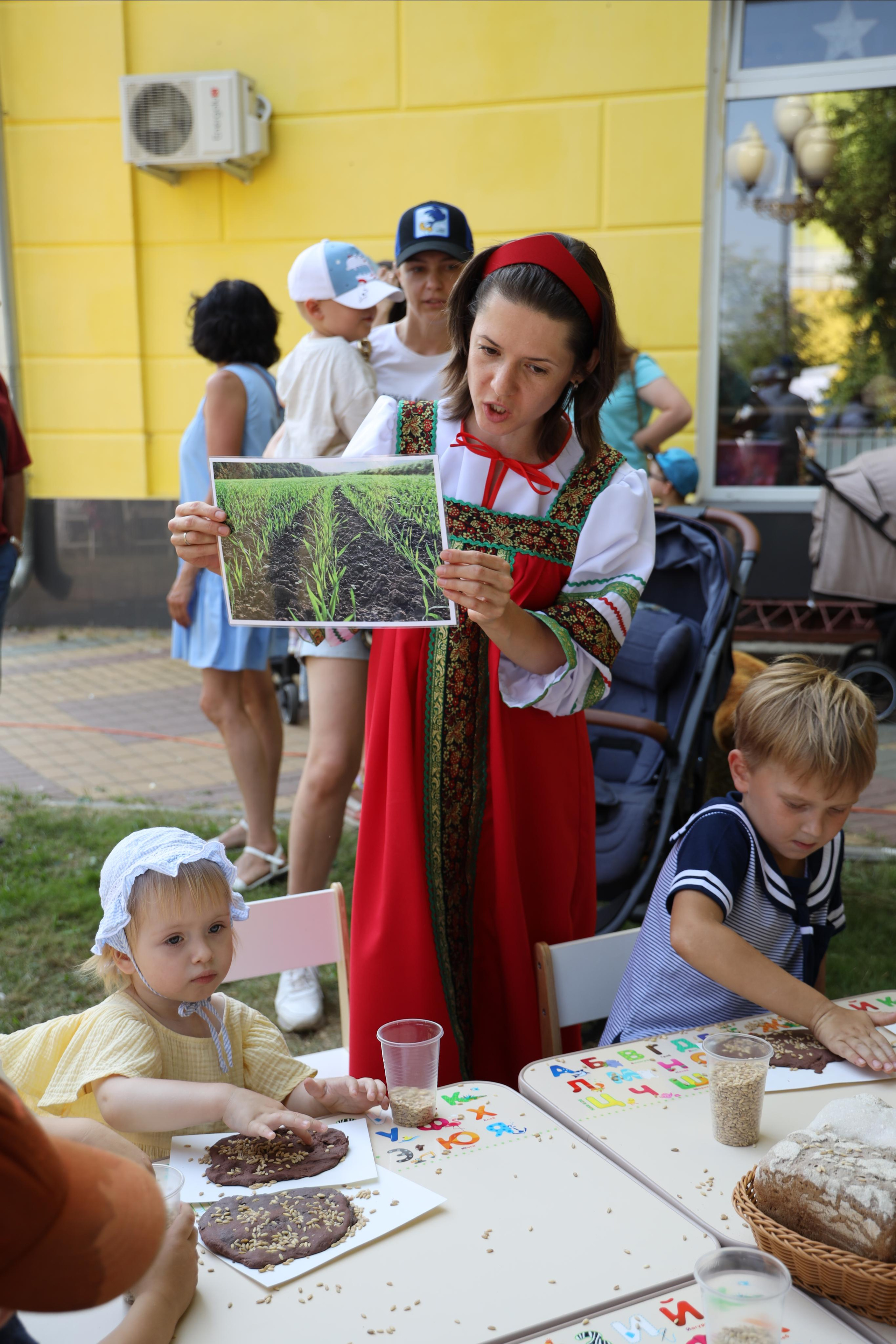 Друзья Маркет. Коммерческий фотограф в Москве Семенихина Дарья