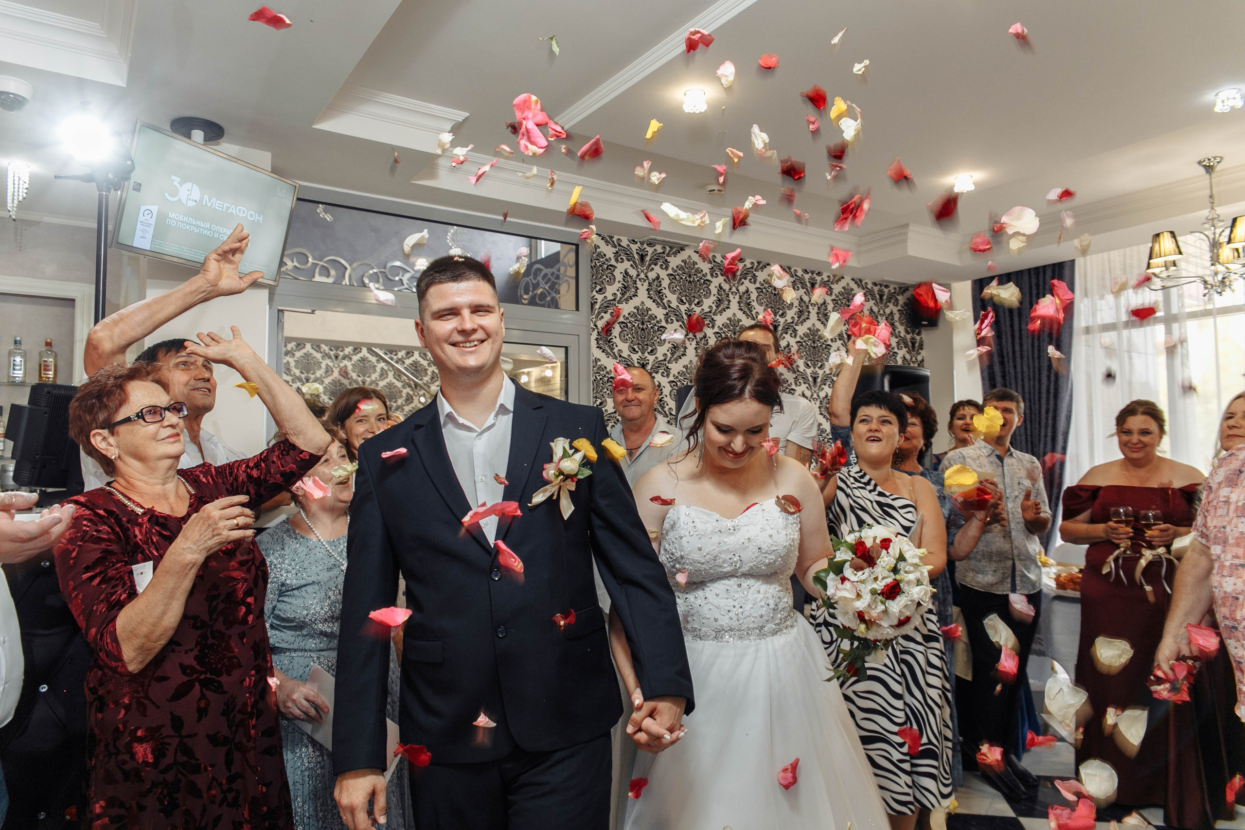 Татьяна и Виктор: настоящая русская свадьба. Событийный фотограф Максим Бескоровайновнов