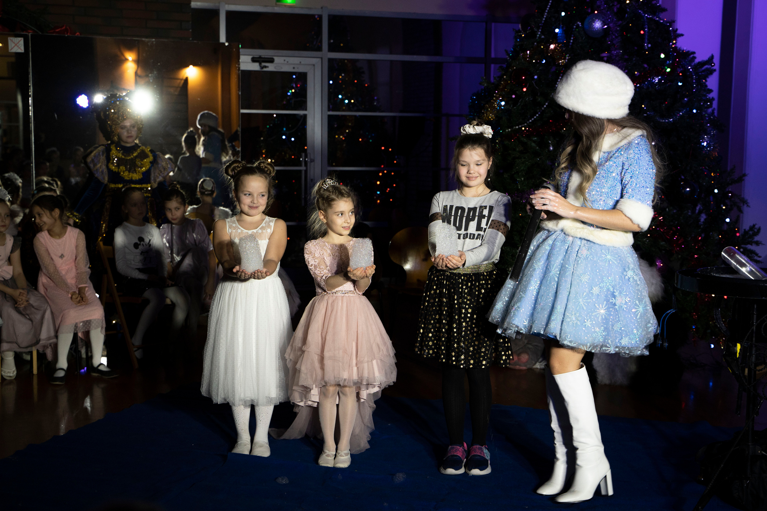 Новогодний праздник детского театра танца. Фотограф в Санкт-Петербурге, фотодни в СПБ