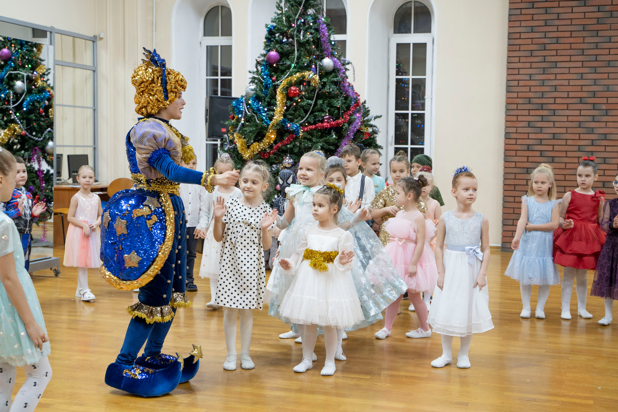 Новогодний праздник детского театра танца. Фотограф в Санкт-Петербурге, фотодни в СПБ
