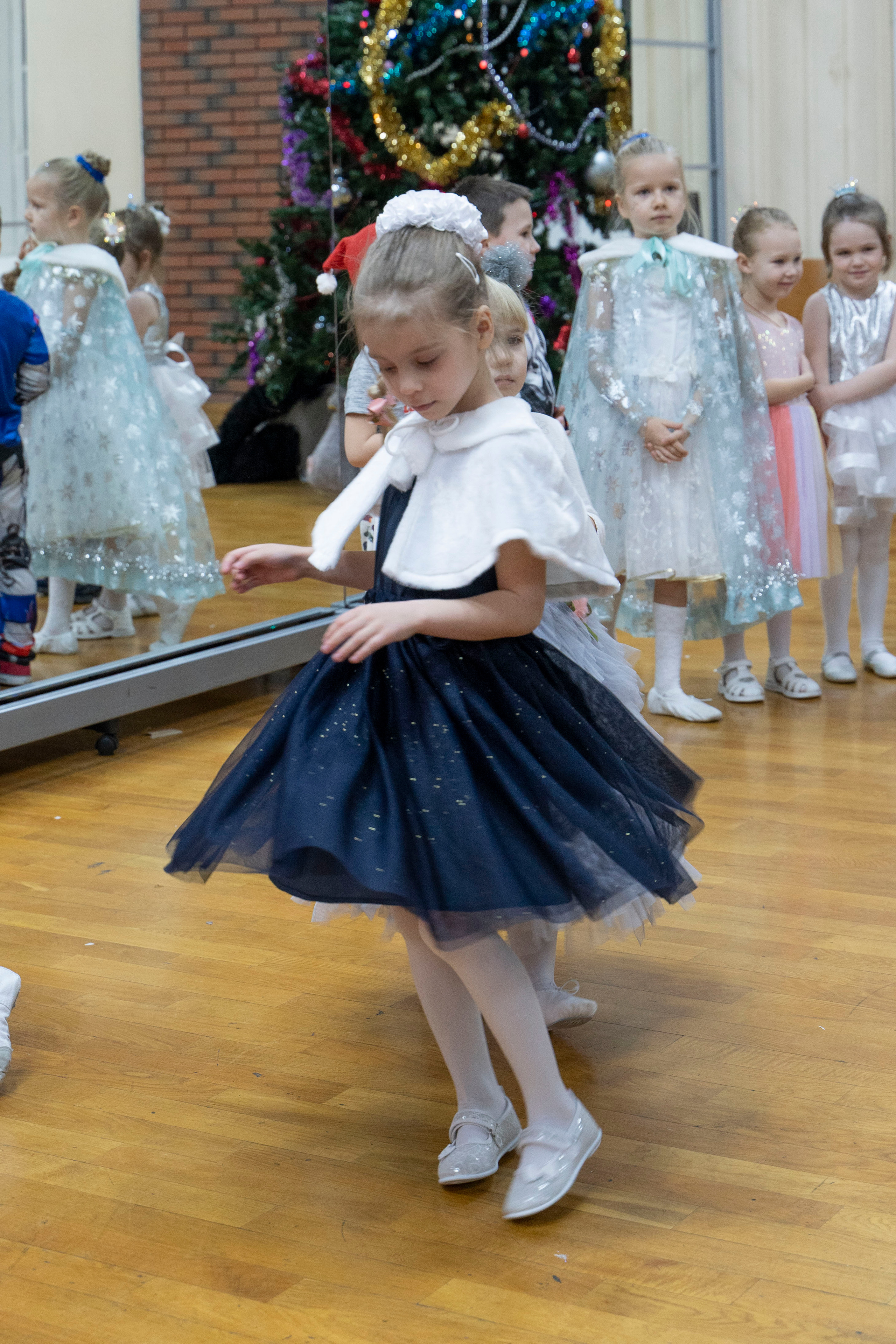 Новогодний праздник детского театра танца. Фотограф в Санкт-Петербурге, фотодни в СПБ