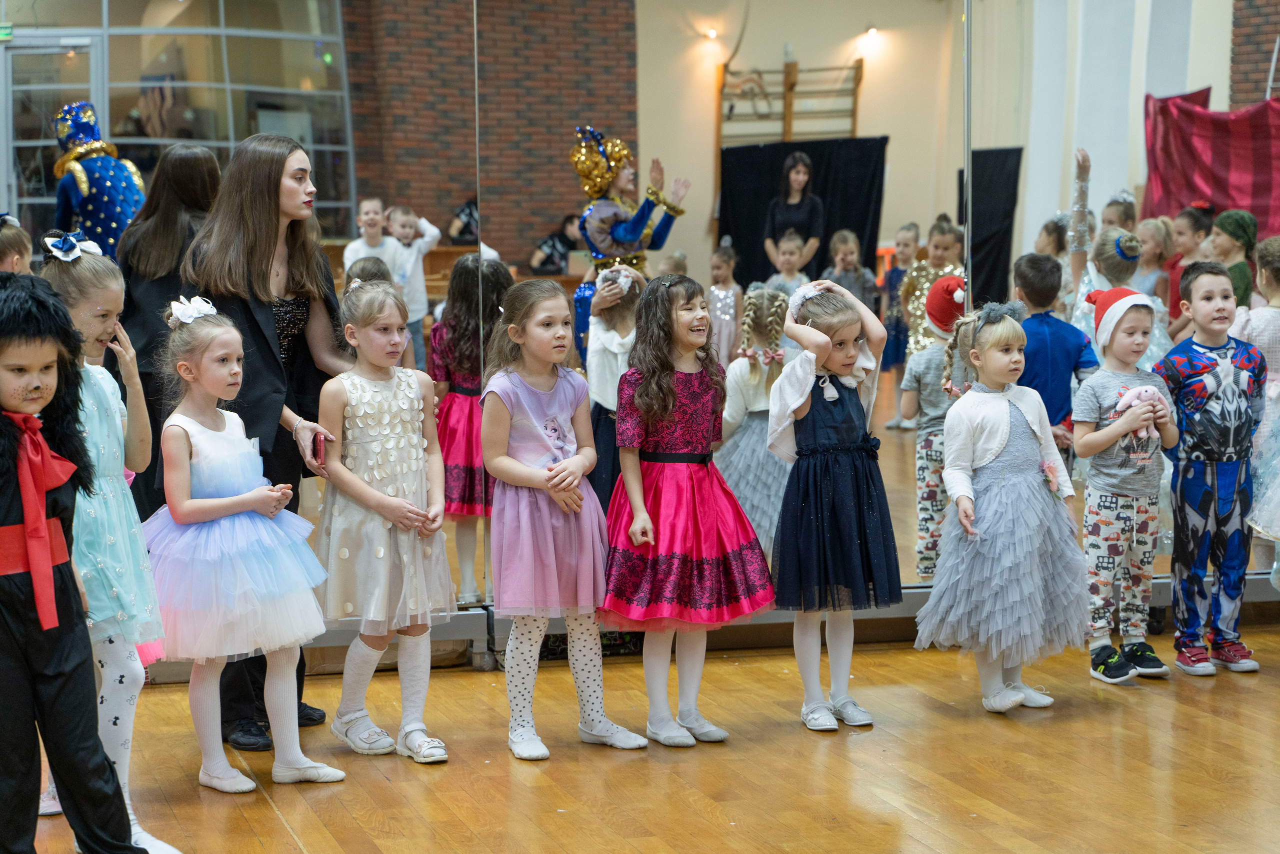 Новогодний праздник детского театра танца. Фотограф в Санкт-Петербурге, фотодни в СПБ