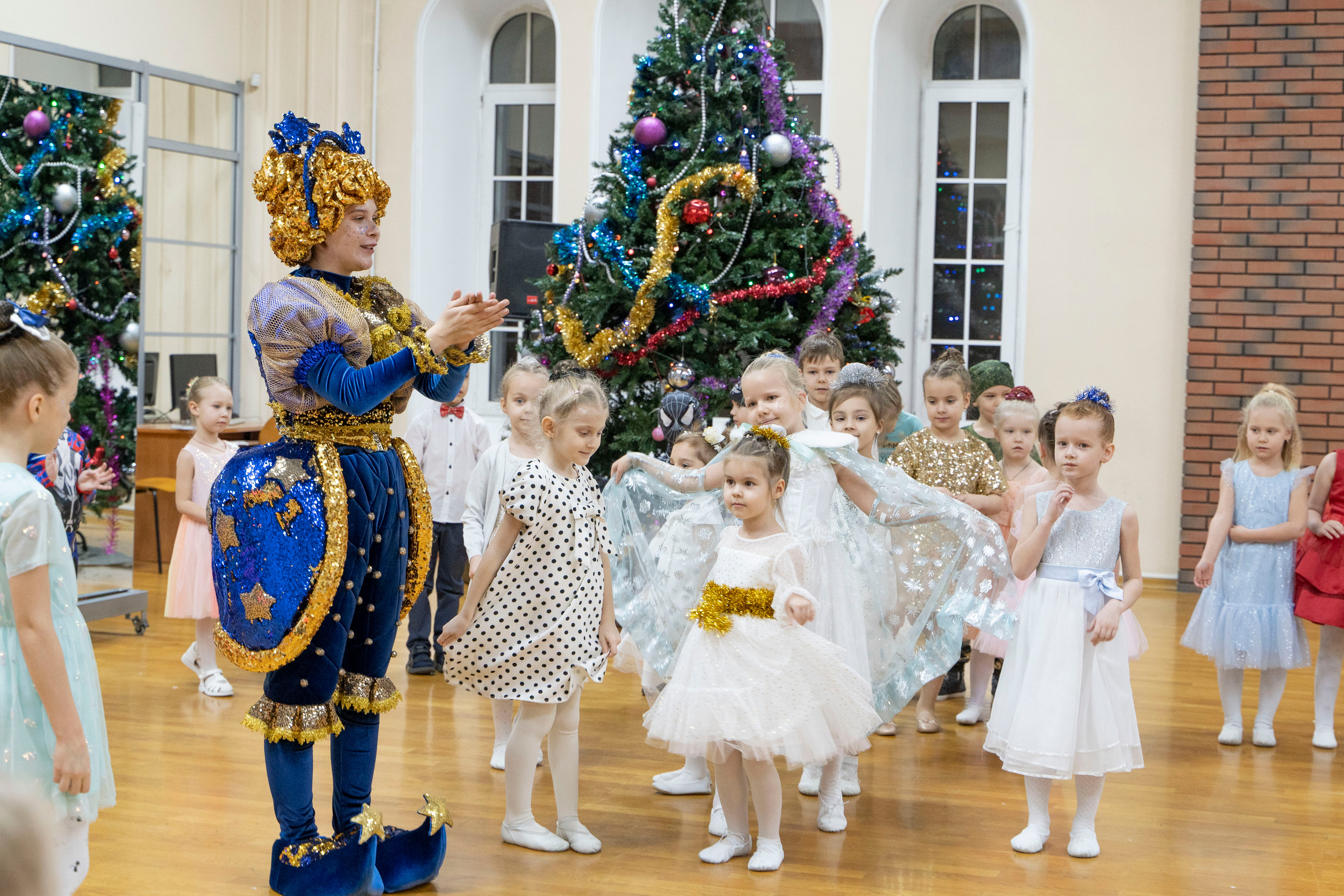 Новогодний праздник детского театра танца. Фотограф в Санкт-Петербурге, фотодни в СПБ