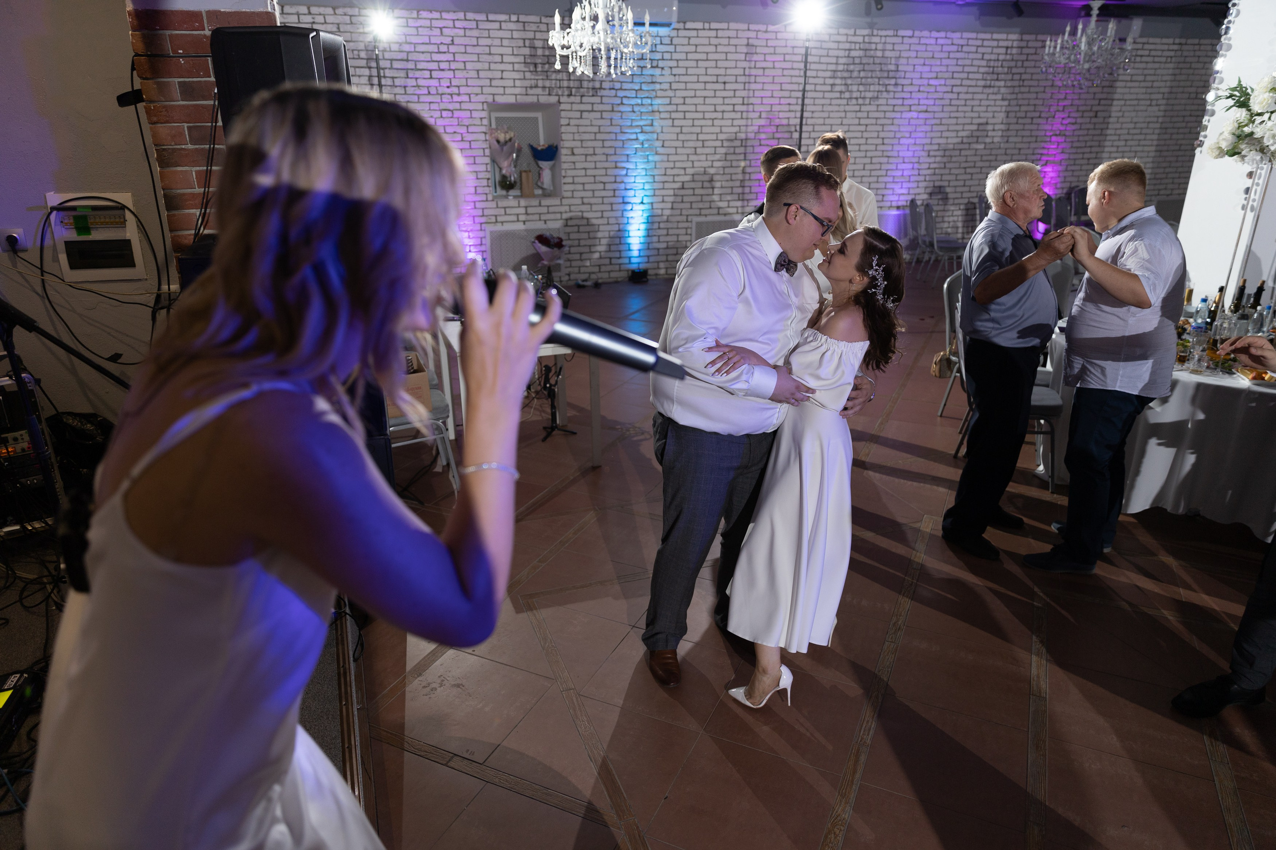 Свадебный фотограф Уфа — Руслан ГабдлисламовЖивые эмоции, красивые кадры, воспоминания на всю жизнь.Работаю по всей Республике Башкортоста. Свадебный фотограф Уфа Руслан Габдлисламов