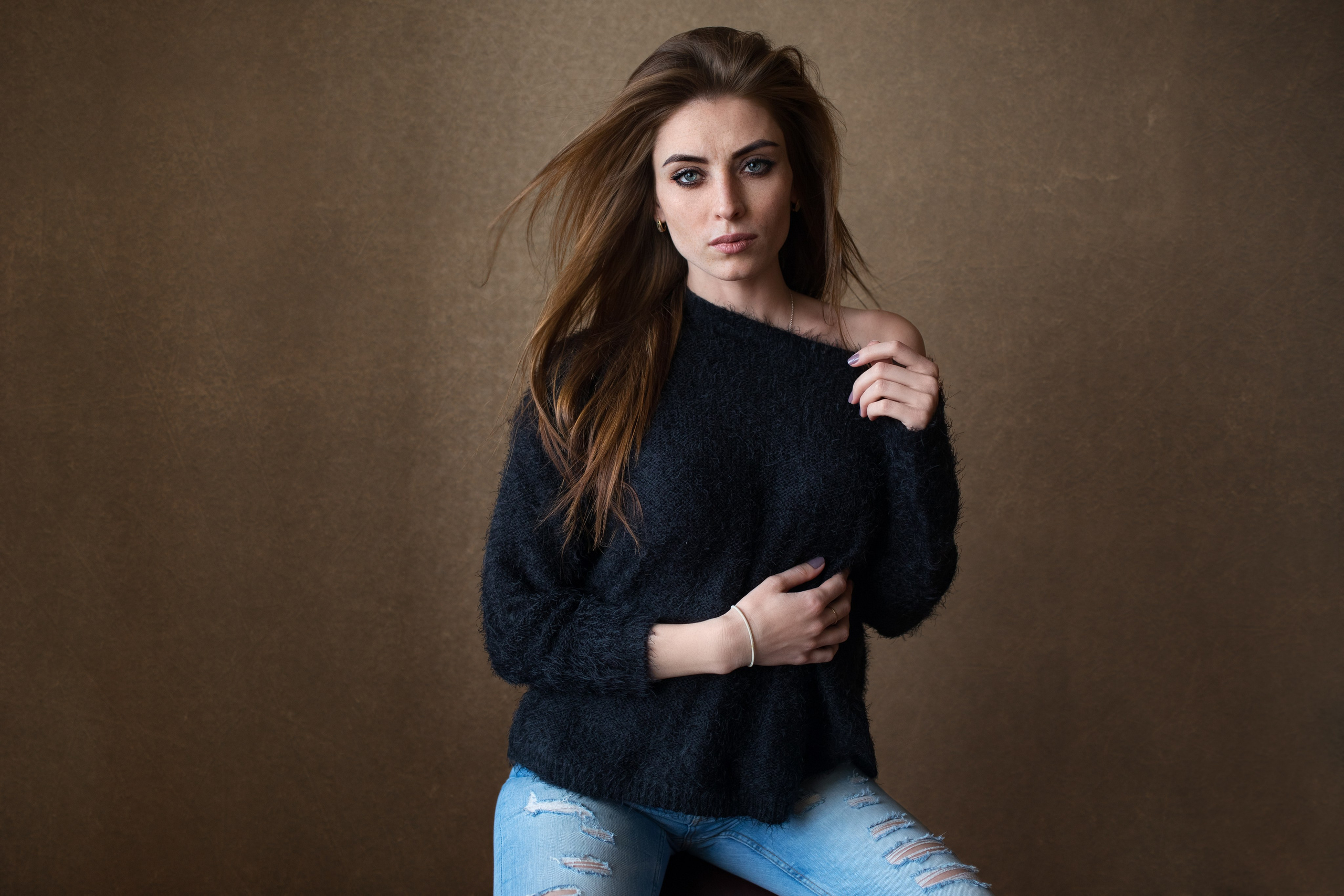 Портретная съемка у окна с Надеждой для «себя»