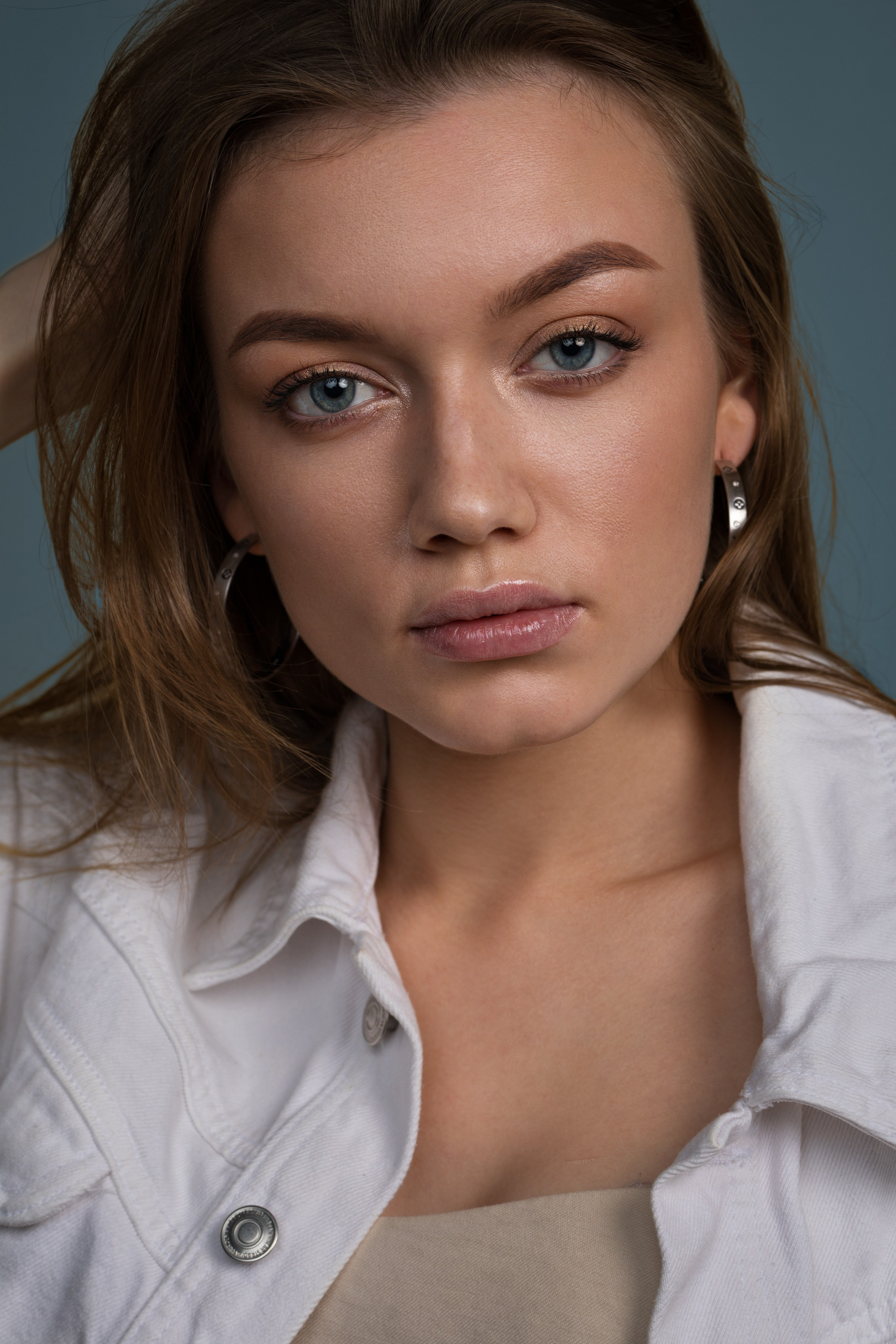 Съемка с Екатериной в минимальном интерьере в формате для «себя»