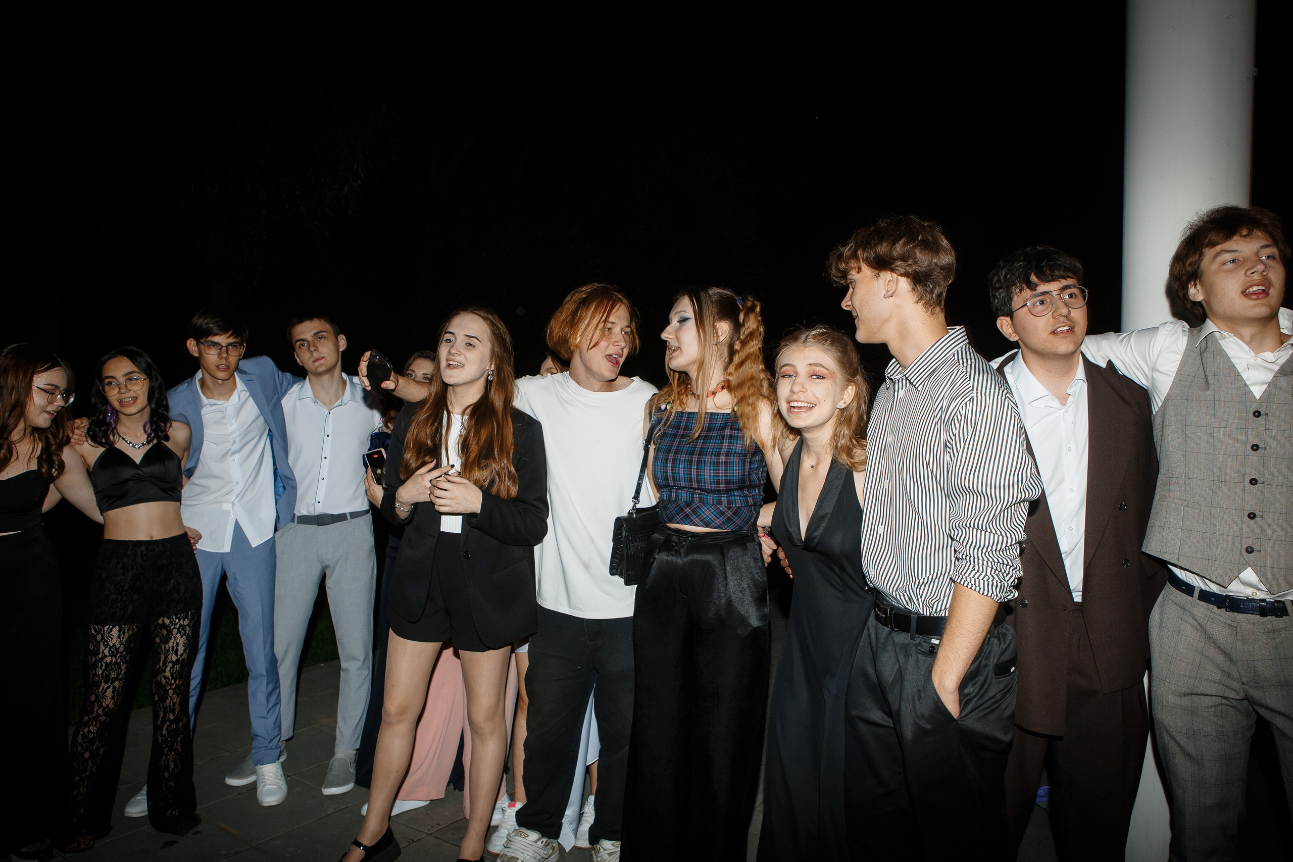 Выпускной Гимназия 12 2024 OpenHouse. Свадебный и портретный Фотограф в Липецке Дмитрий Котюков