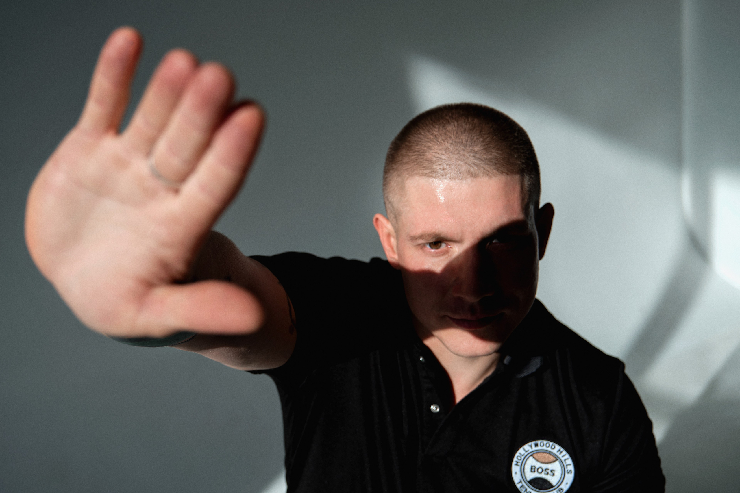 📸 Мужская фотосессия на улице и в студии | Профессиональные фото