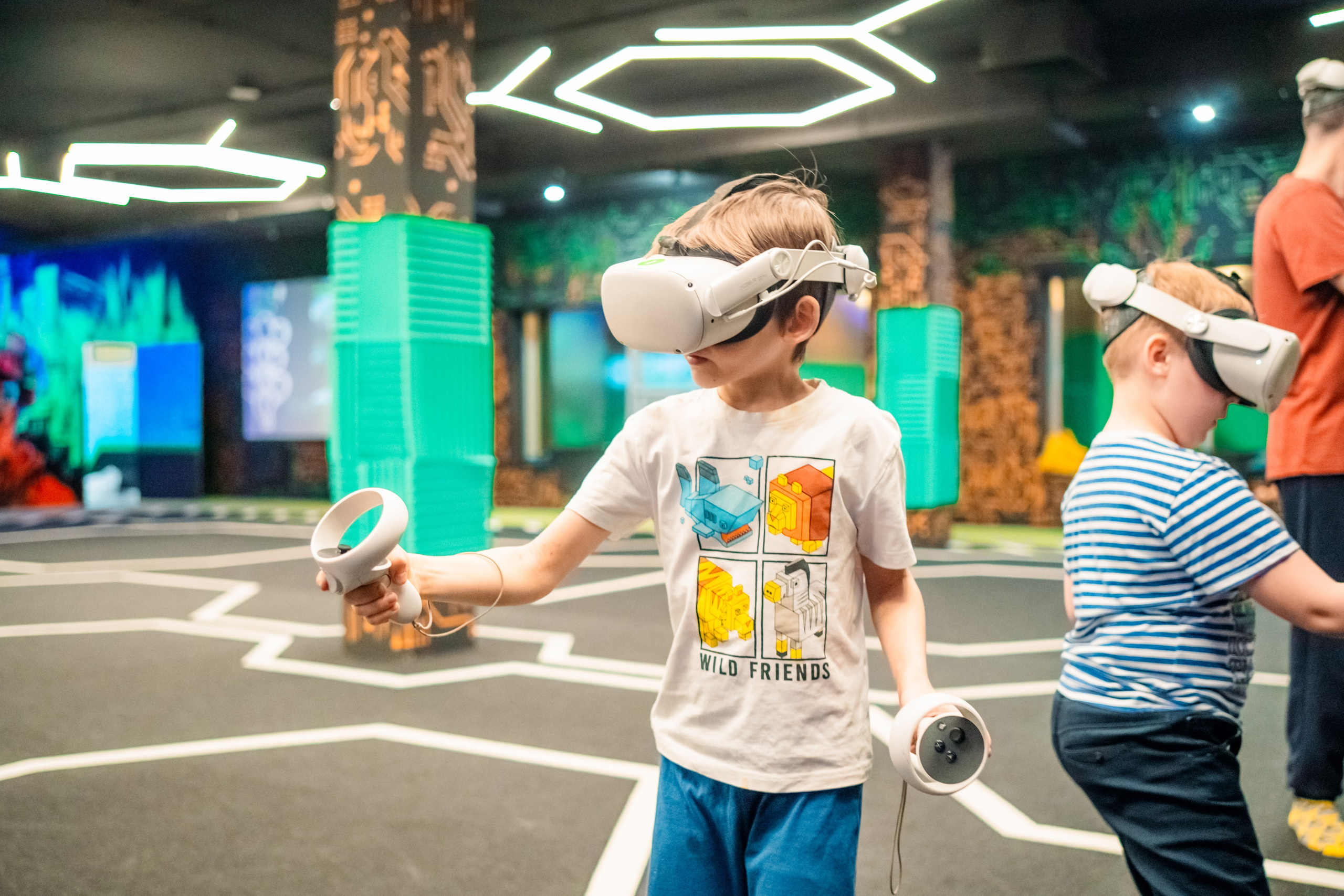 VR (November-December 2024). Felixtones