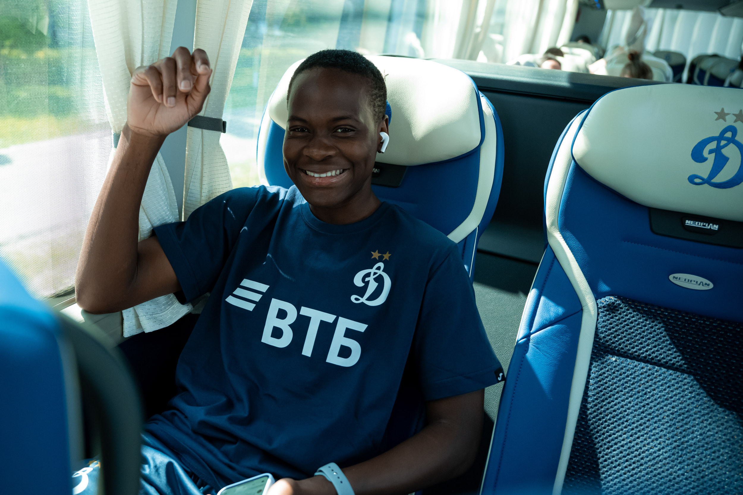 Dynamo women’s football team’s trip to the homeless animal shelter, 06/15/2023. Фотограф Кирилл Сафонов