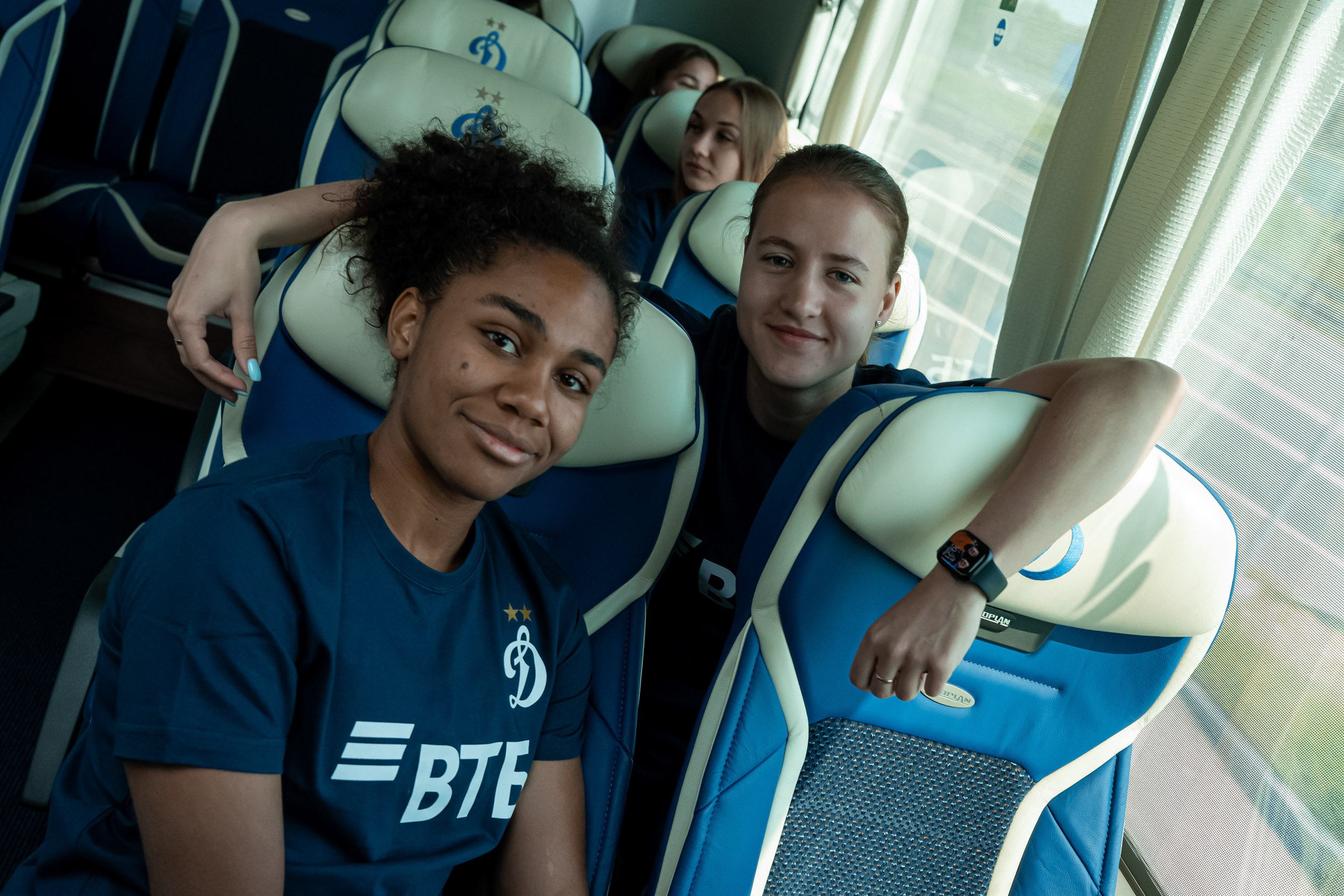 Dynamo women’s football team’s trip to the homeless animal shelter, 06/15/2023. Фотограф Кирилл Сафонов