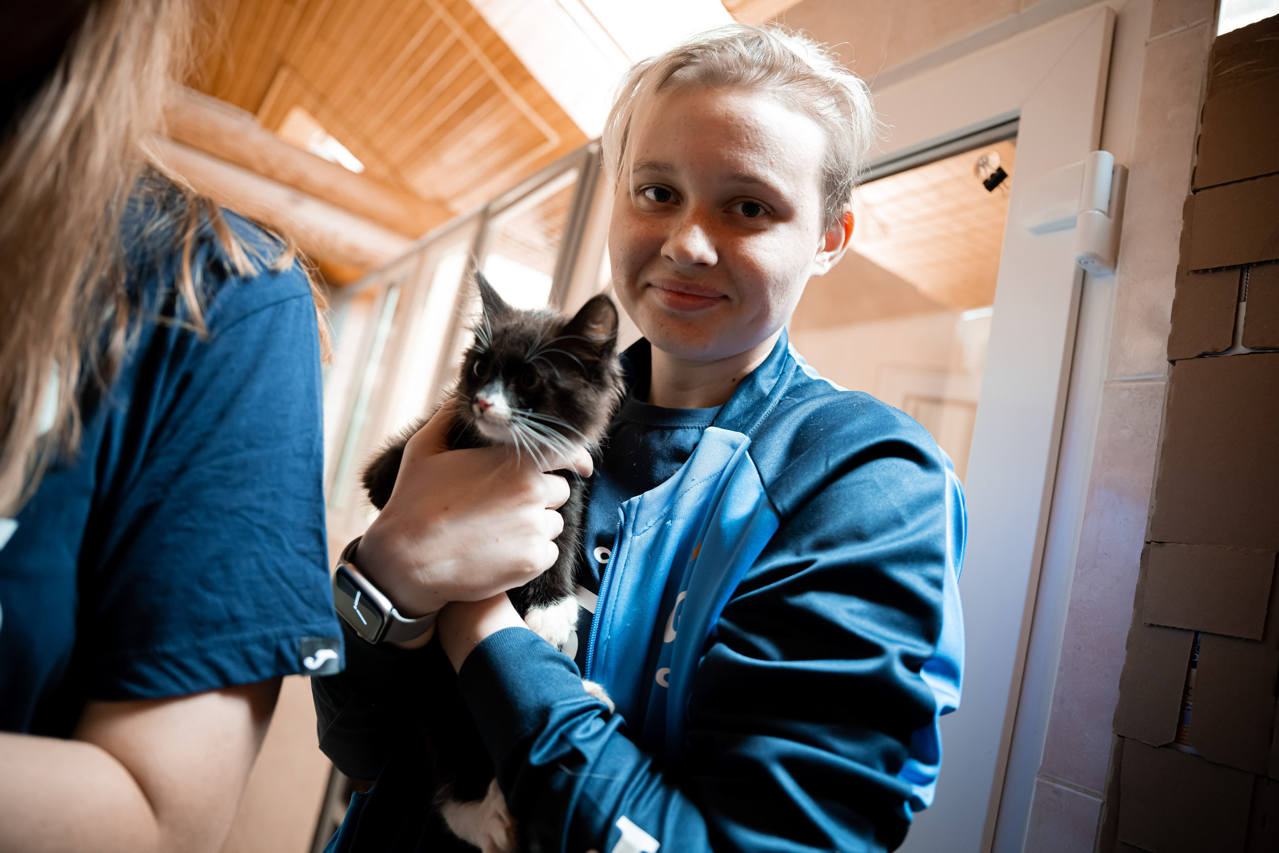 Dynamo women’s football team’s trip to the homeless animal shelter, 06/15/2023. Фотограф Кирилл Сафонов