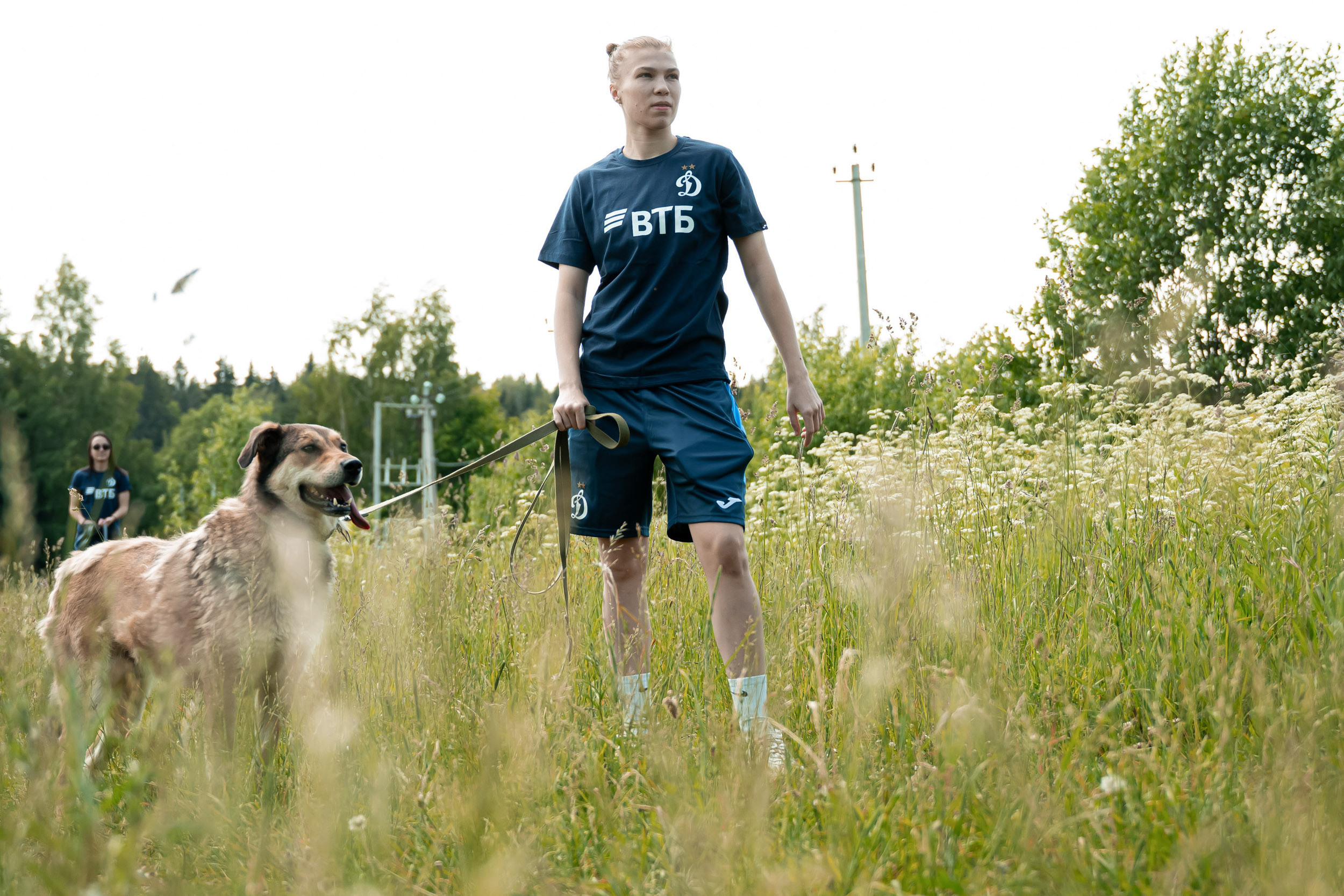 Dynamo women’s football team’s trip to the homeless animal shelter, 06/15/2023. Фотограф Кирилл Сафонов