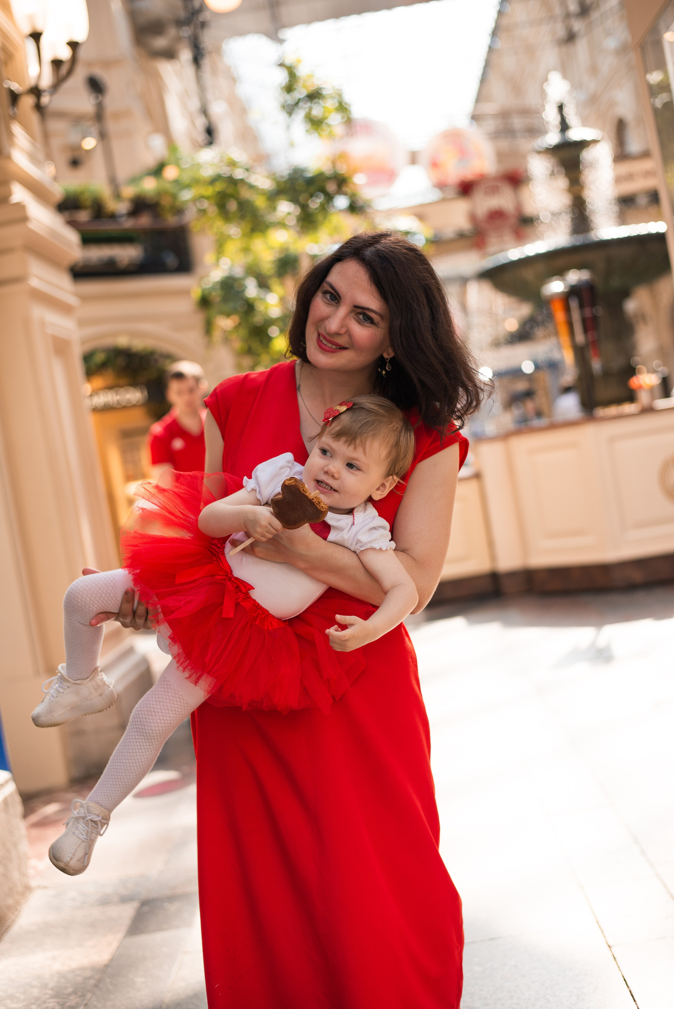 Одна семейная фотоистория в ГУМе. Фотограф • Фототерапевт г. Москва