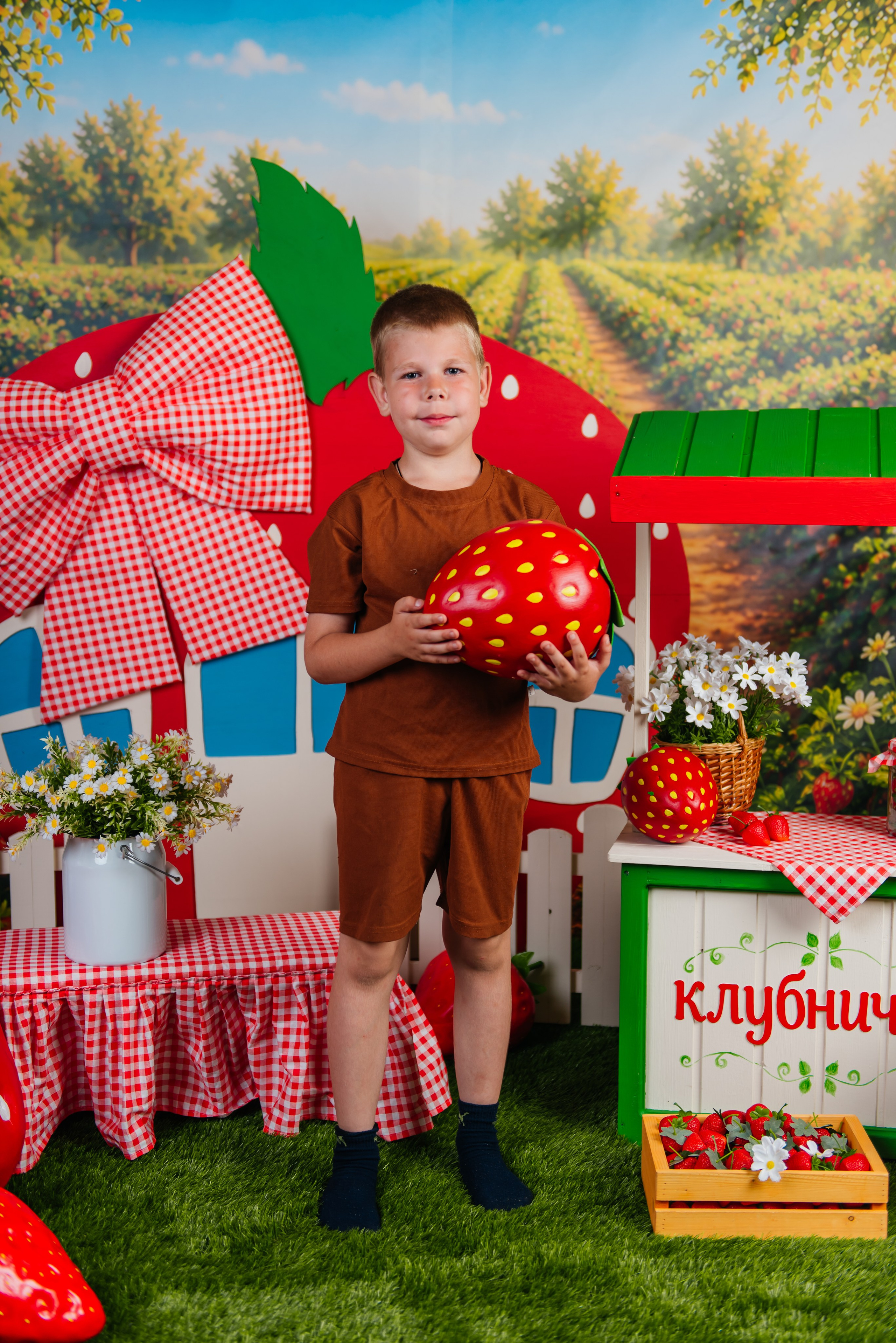 Клубнично. Фотограф в Республике Мордовия София Сержантова