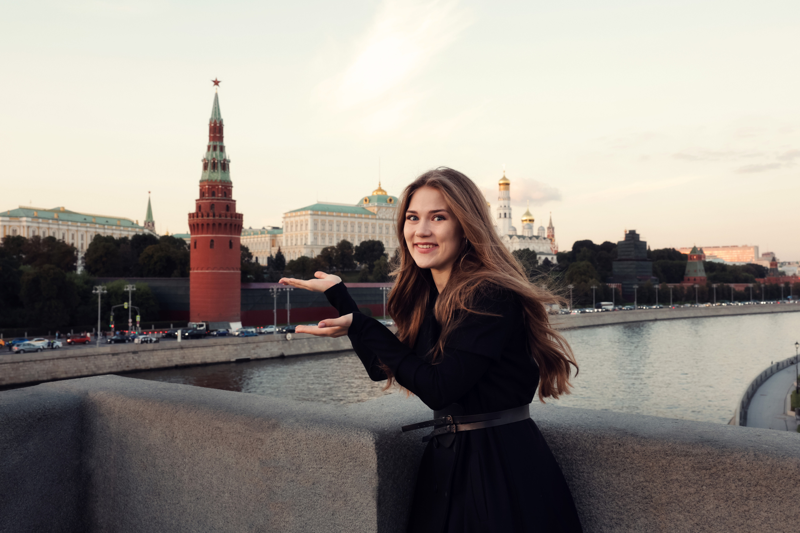 Photo shoot with Katya in Moscow against the backdrop of the Kremlin. Photographer in Moscow Ira Beinar