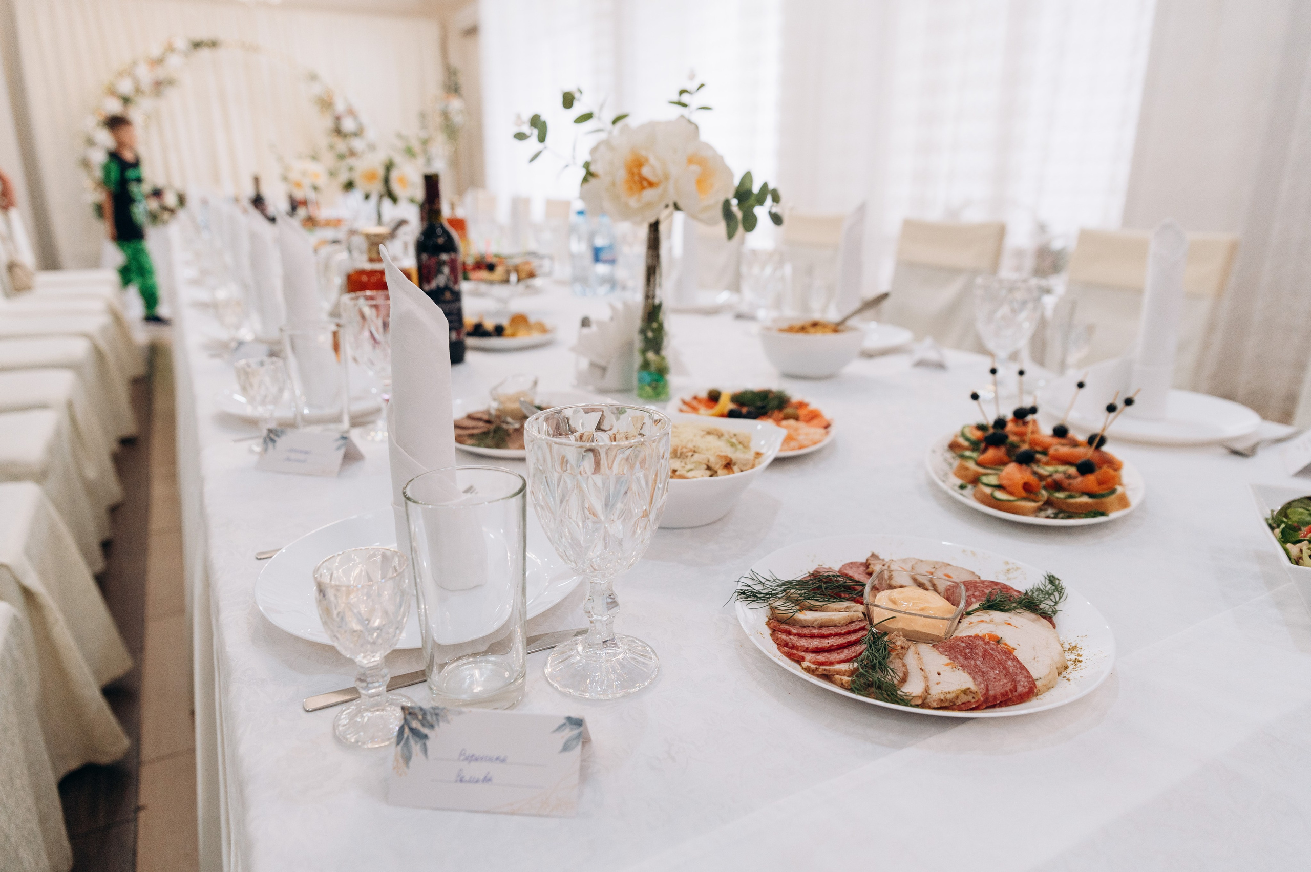 Прогулка, регистрация, банкет. Фотограф в Новосибирске