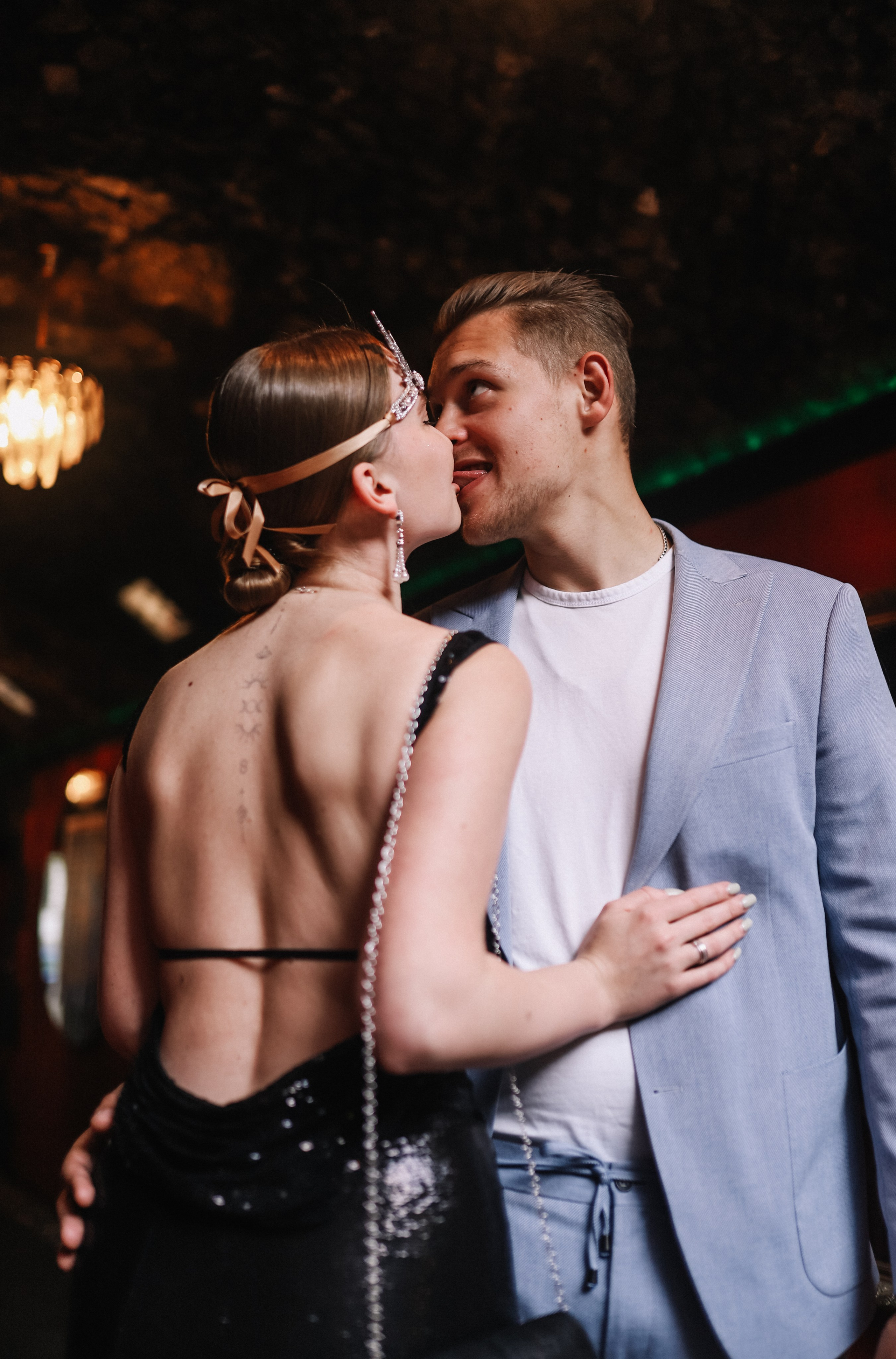 25.Диана и гости