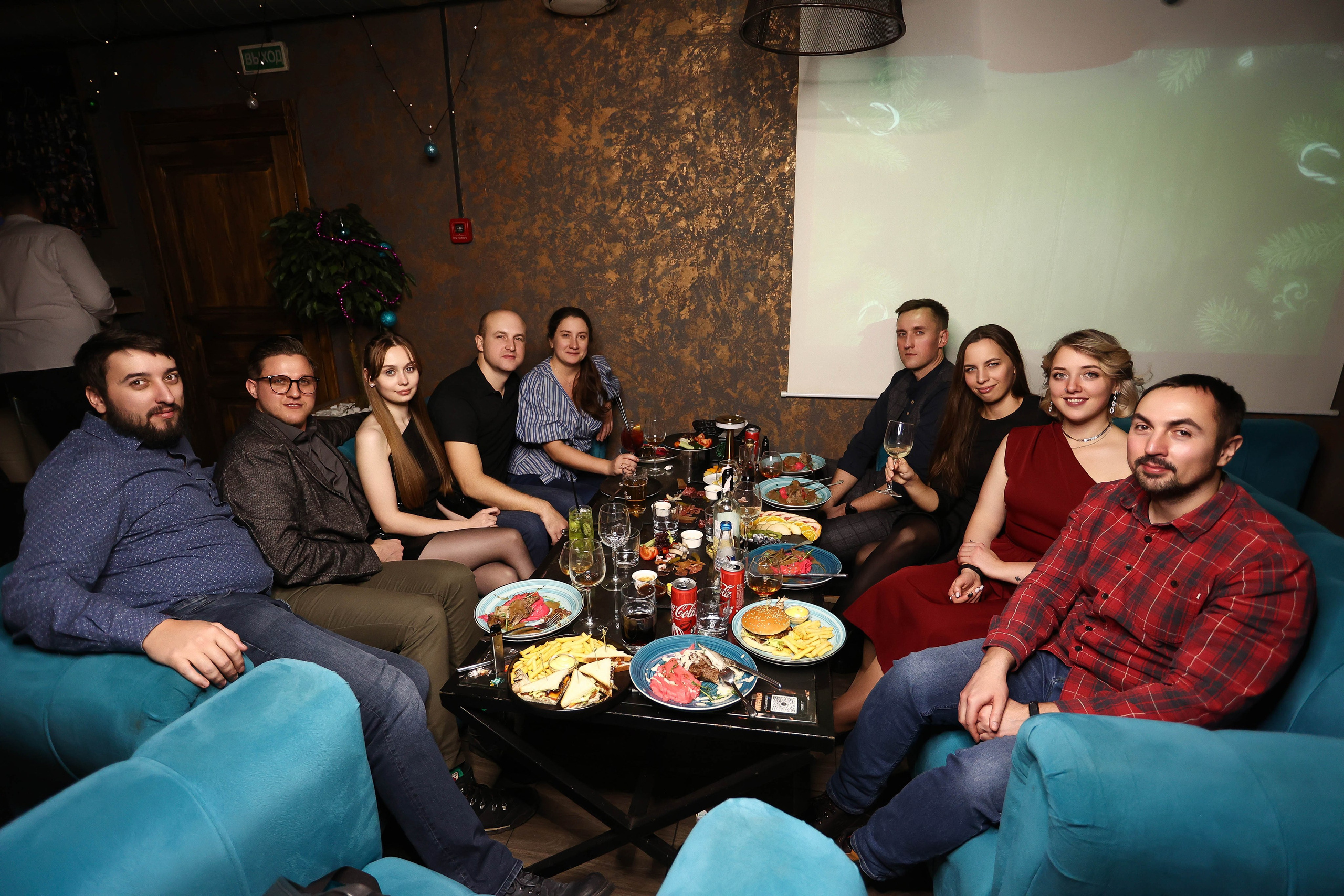 16/12/23 Новогоднее караоке в Мята Спортивная. Мята Спортивная — Кальянная, караоке, бар в Минске