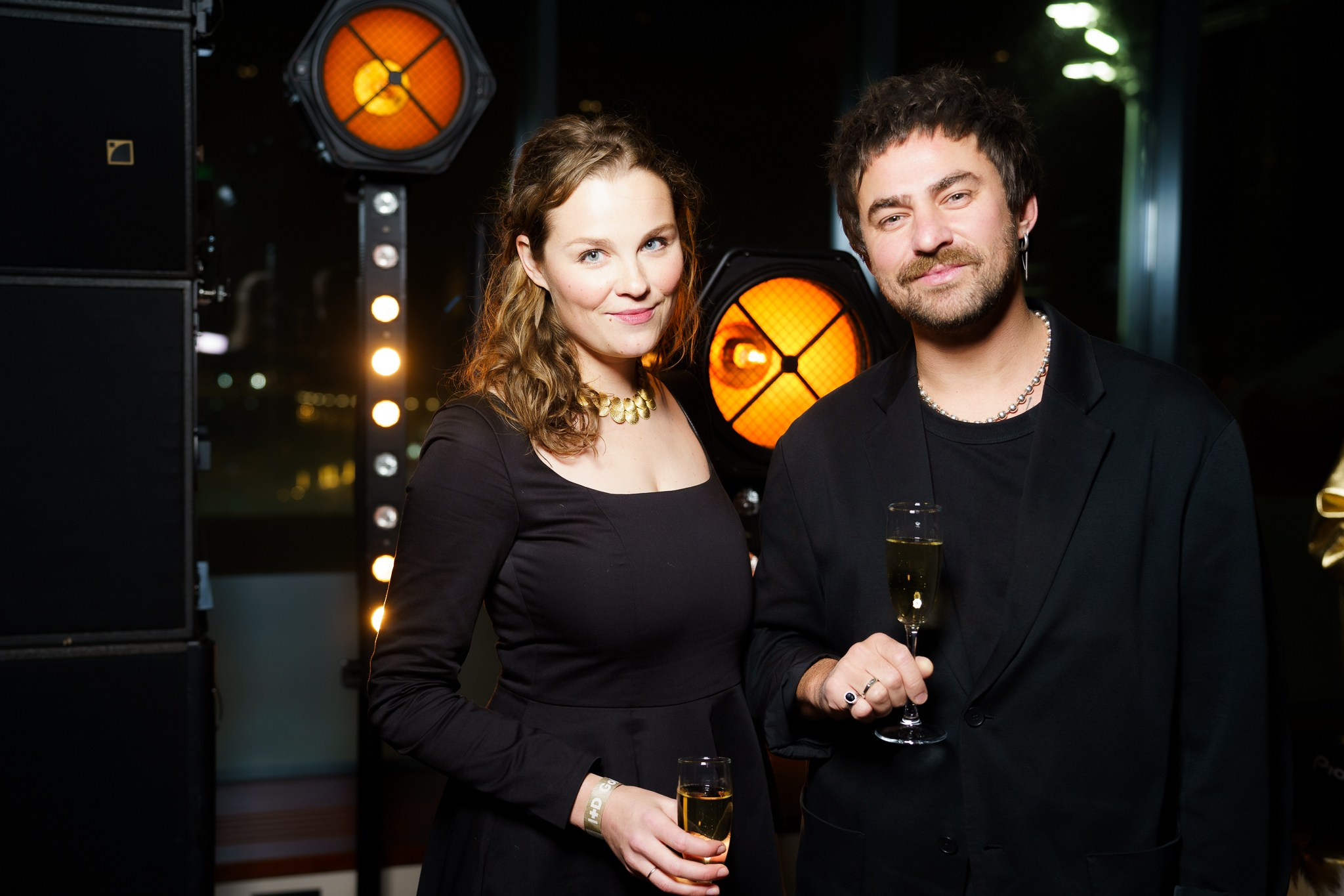 Традиционная золотая вечеринка INTERIOR+DESIGN, приуроченная к выходу главного номера года Gold Edition 2024. Фотограф Василий Буланов