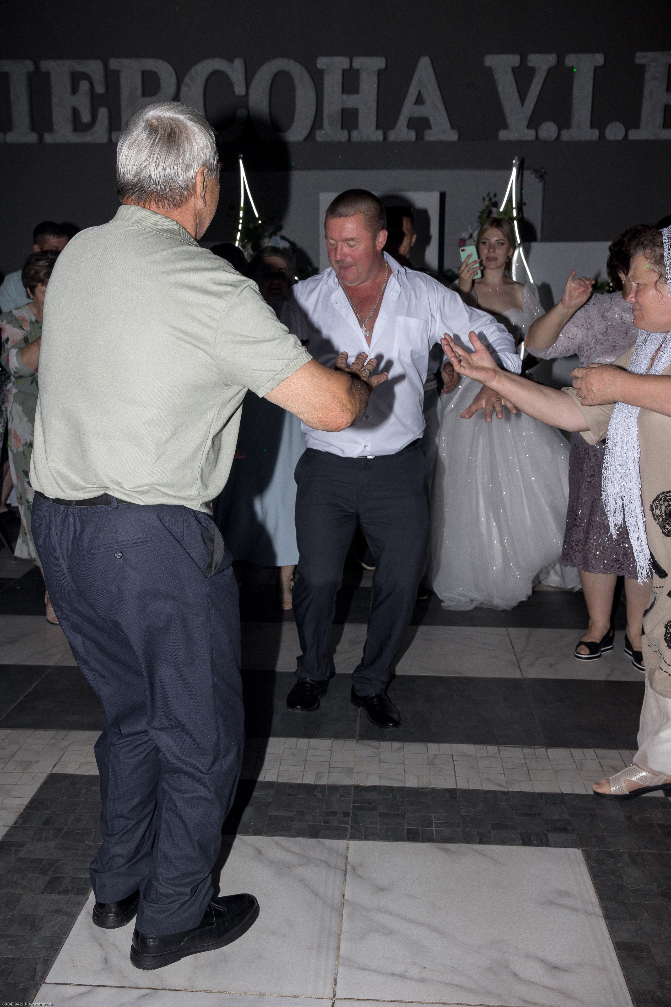 Андрей и Владислава. Свадебный и семейный фотограф Евгений Резанов