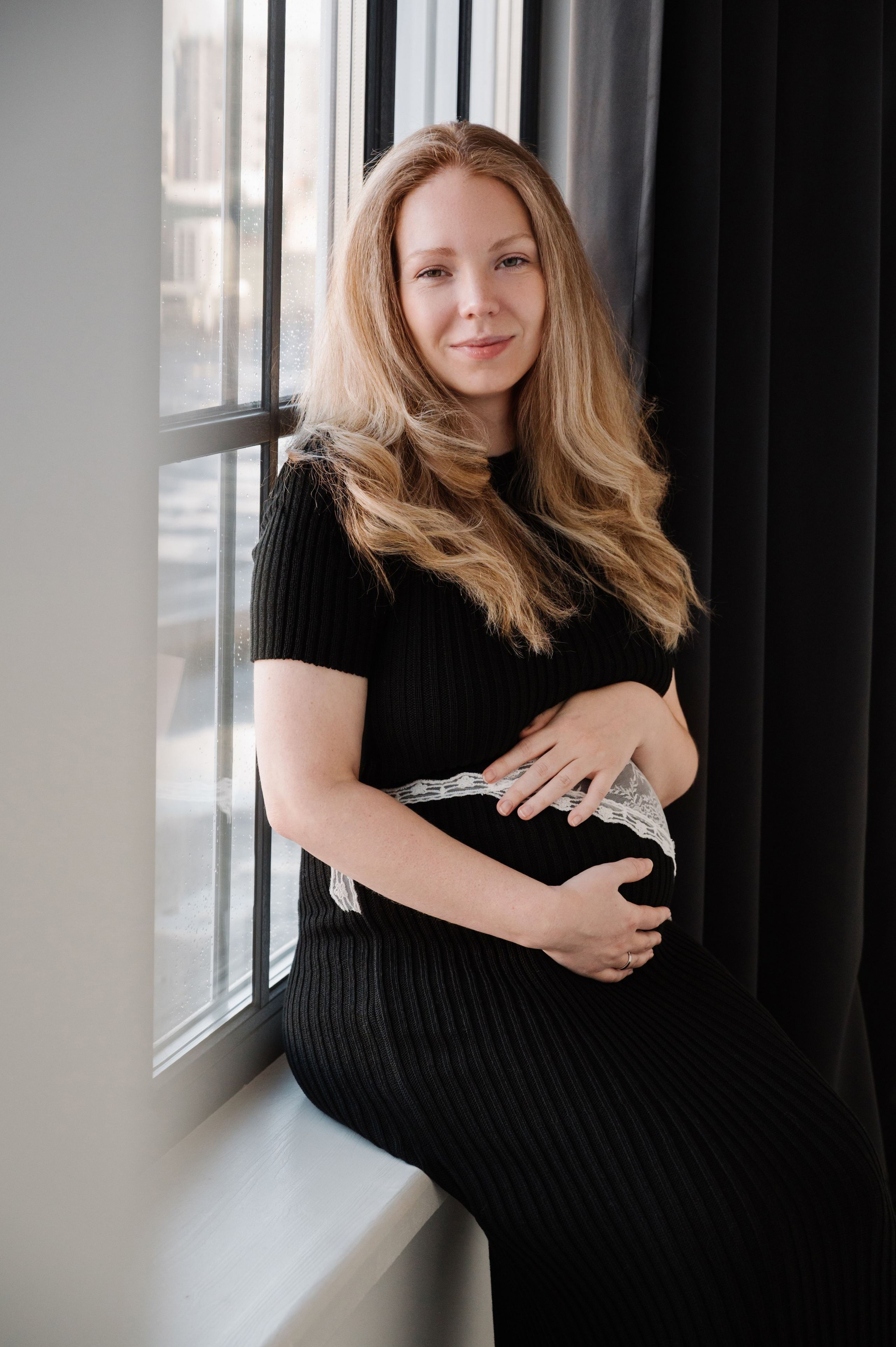 Елизавета. Профессиональный фотограф беременности в СПБ. Стильные фотосессии беременности в стиле минимализм и классическая фотография