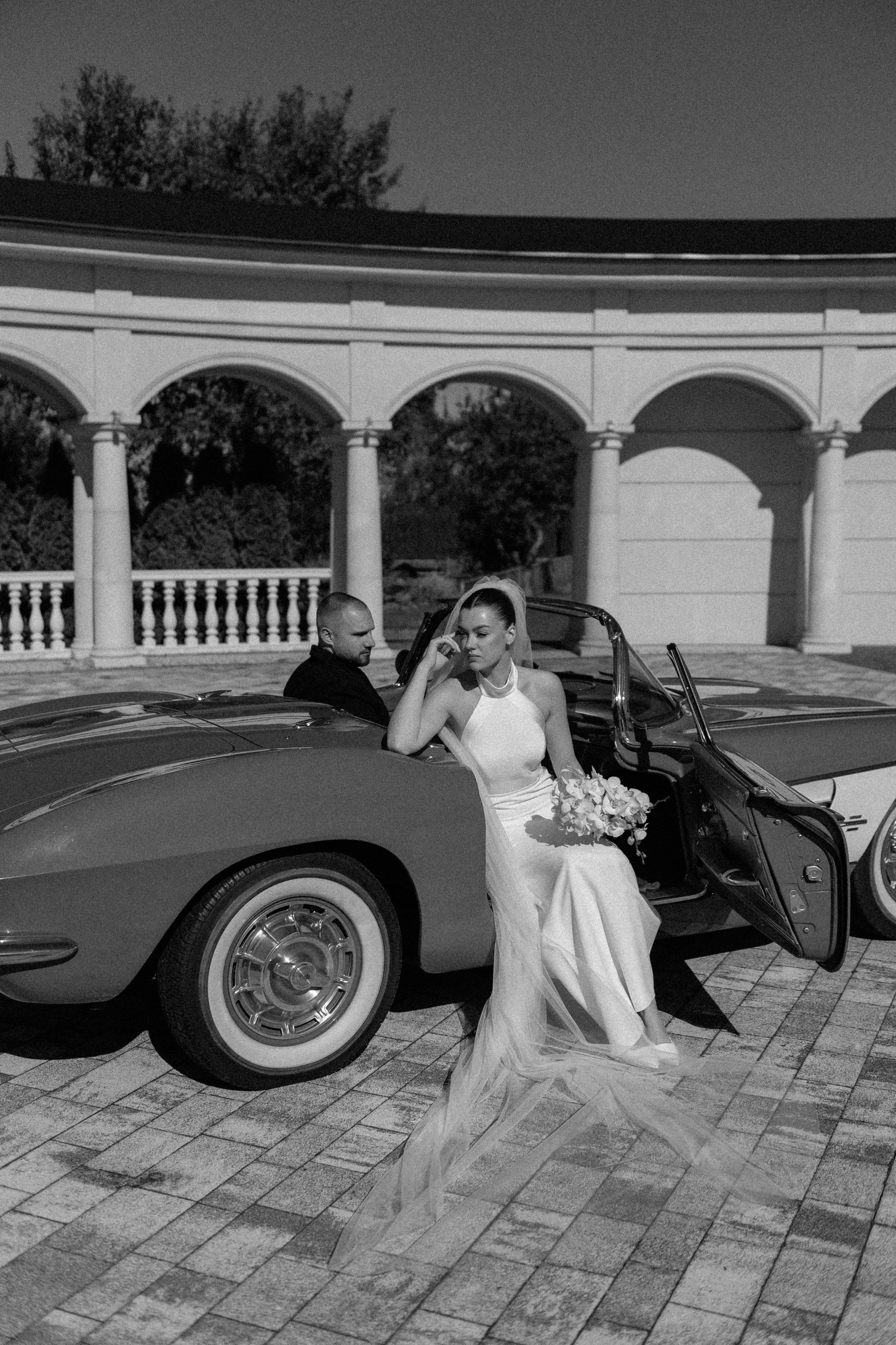 Wedding day in VERSAL PARK. Wedding PHOTOGRAPHER Andrew Vnukov