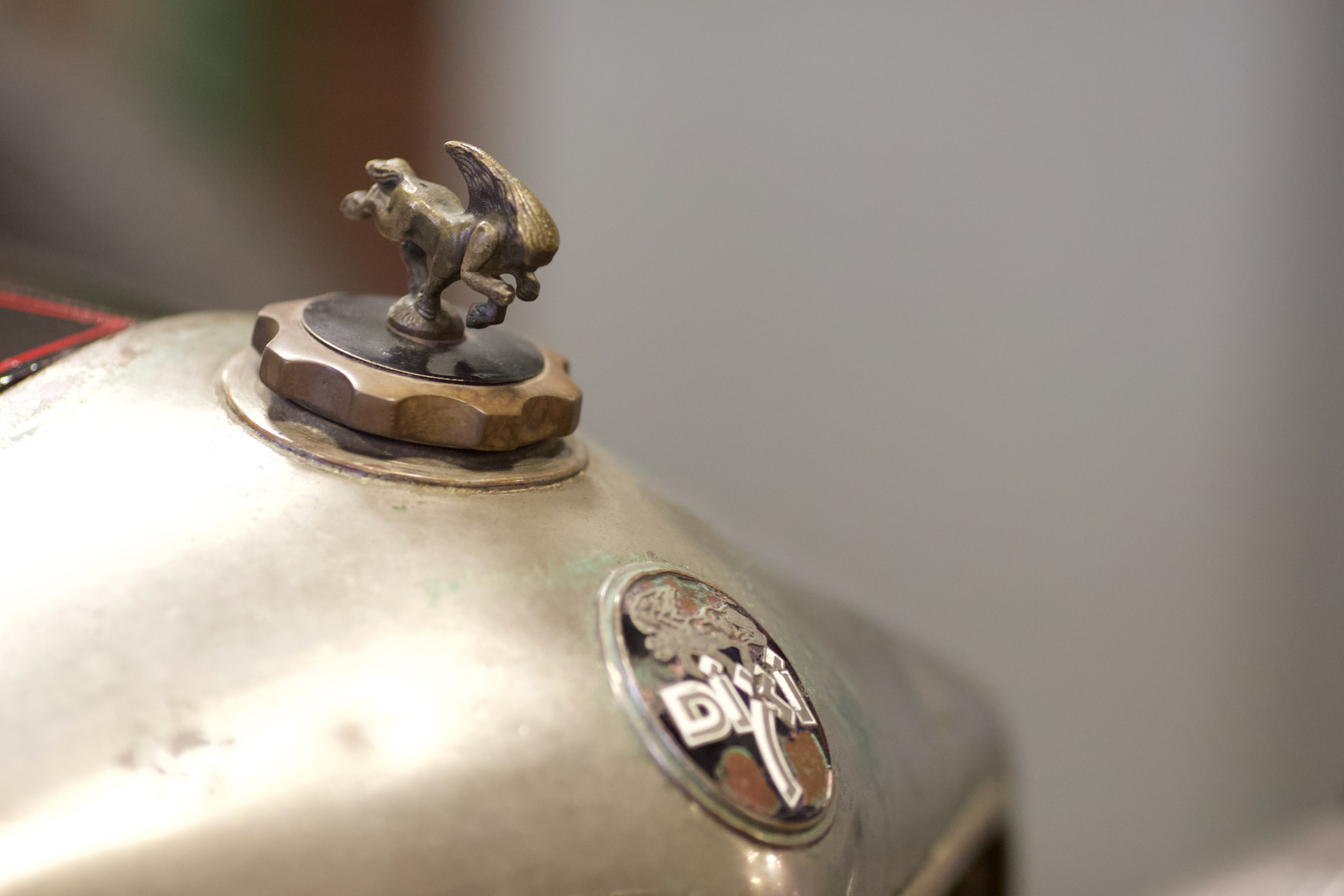 Музей Техники Вадима Задорожного. Школьные выпускные альбомы в Москве Марина Николаева