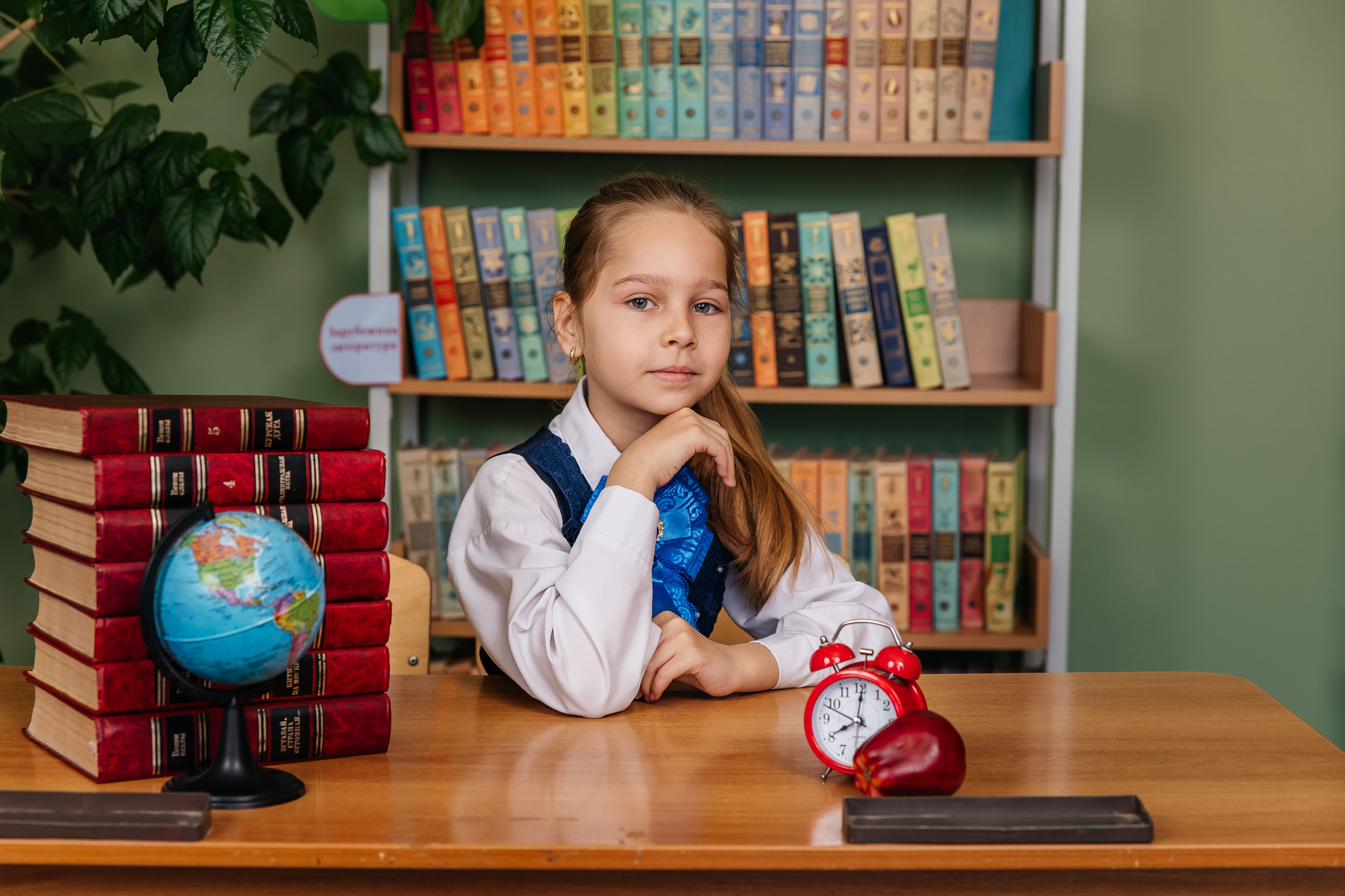 Фотосессия в начальной школе Крымск. Фотограф Любава Колесник. Выпускные альбомы в Крымском районе