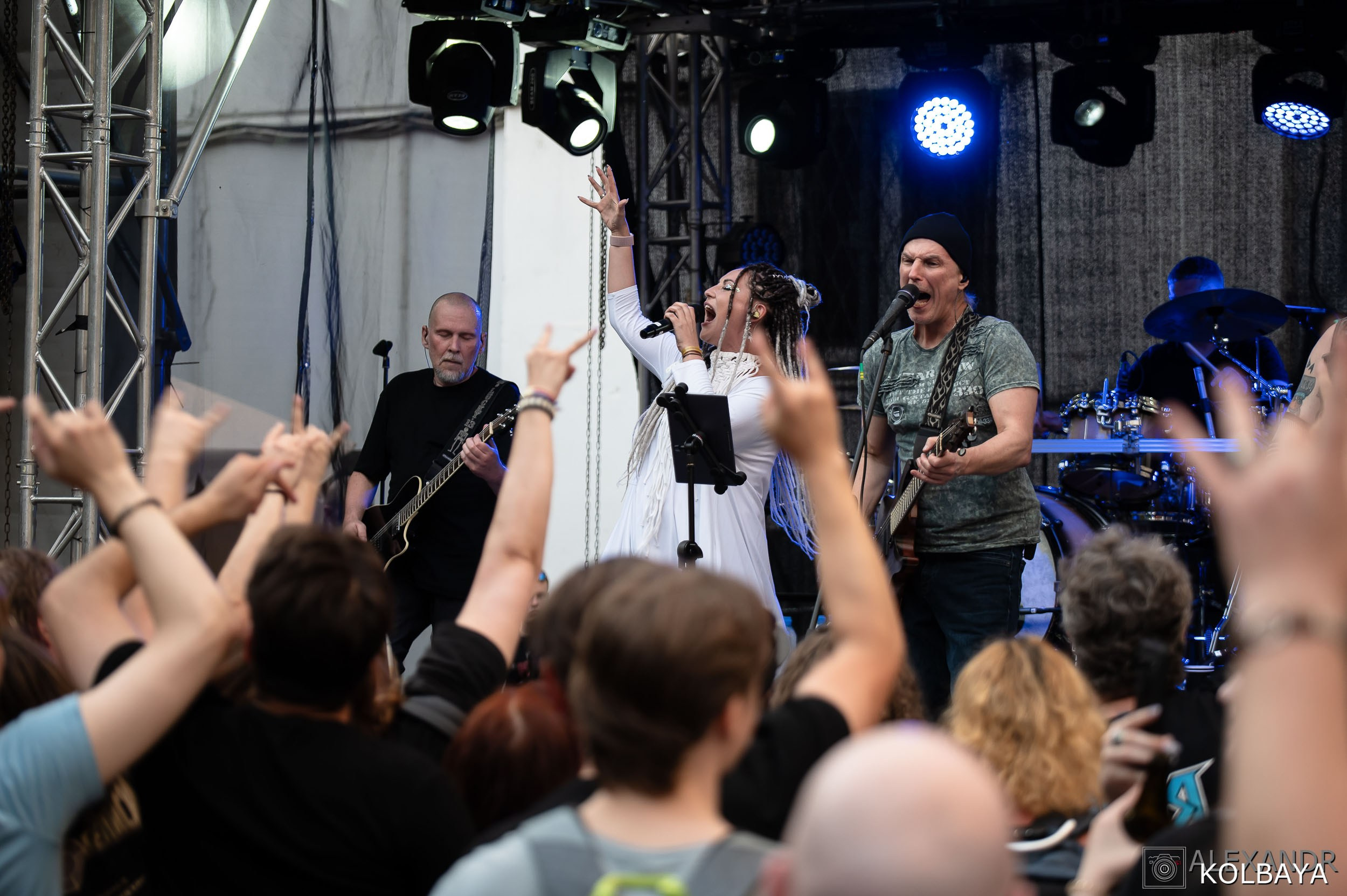 Фоторепортаж с мэшап концерта группы Черный Обелиск 4 июля 2024 года. Концертный и театральный репортажный фотограф в Москве Александр Колбая