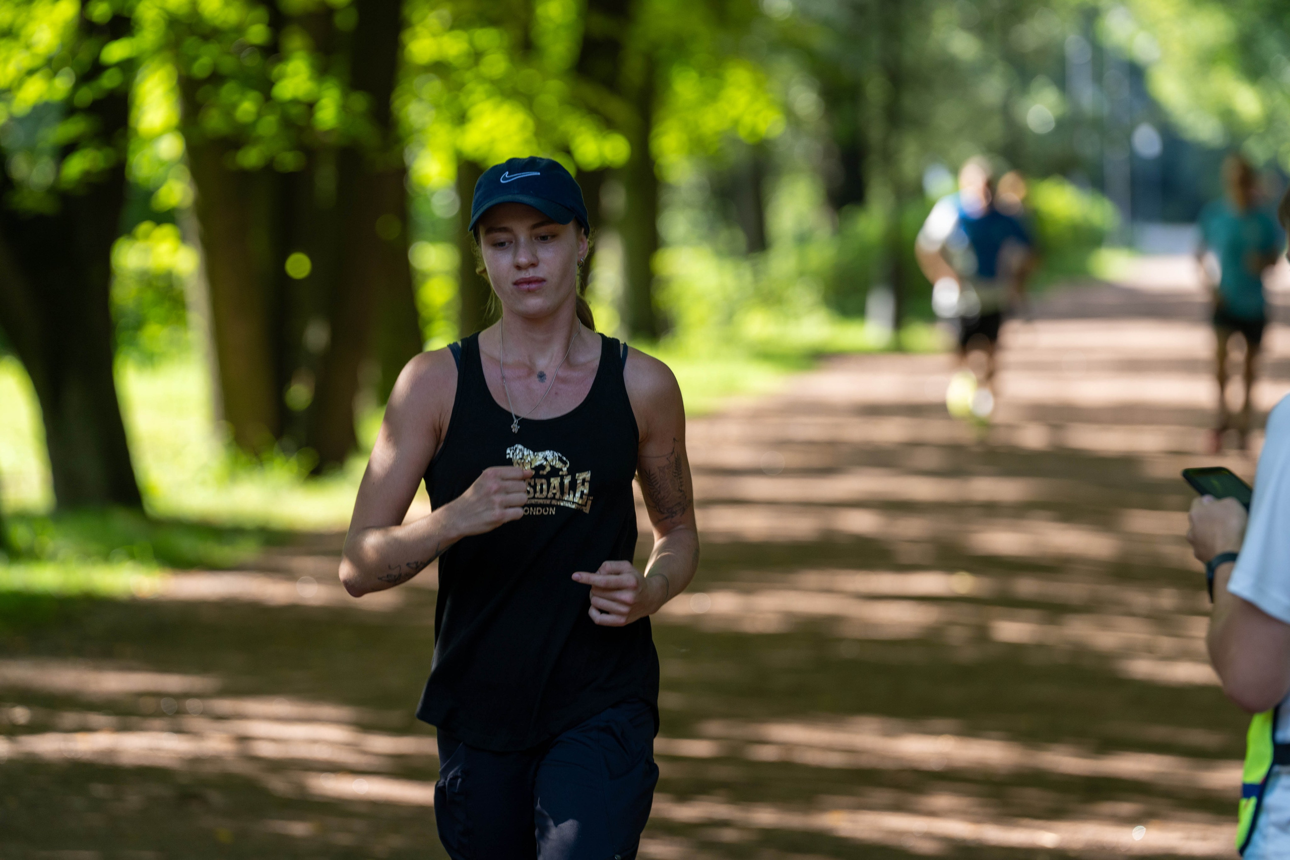 Бегунья на «5 вёрст» в парке Победы, спортивный фотограф Санкт-Петербург