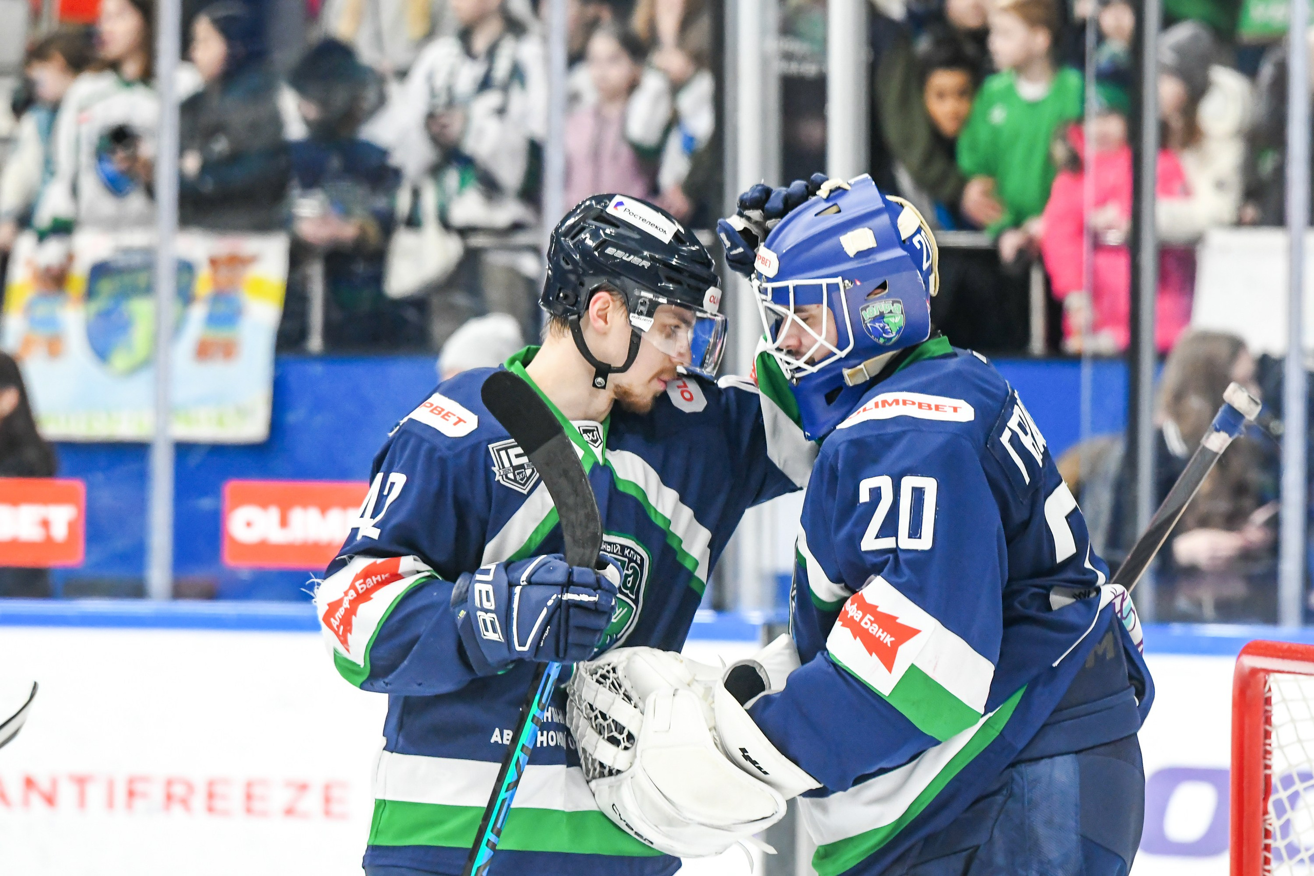 Матчи регулярного чемпионата ВХЛ. Фотограф в Ханты-Мансийске Евгений Жуланов