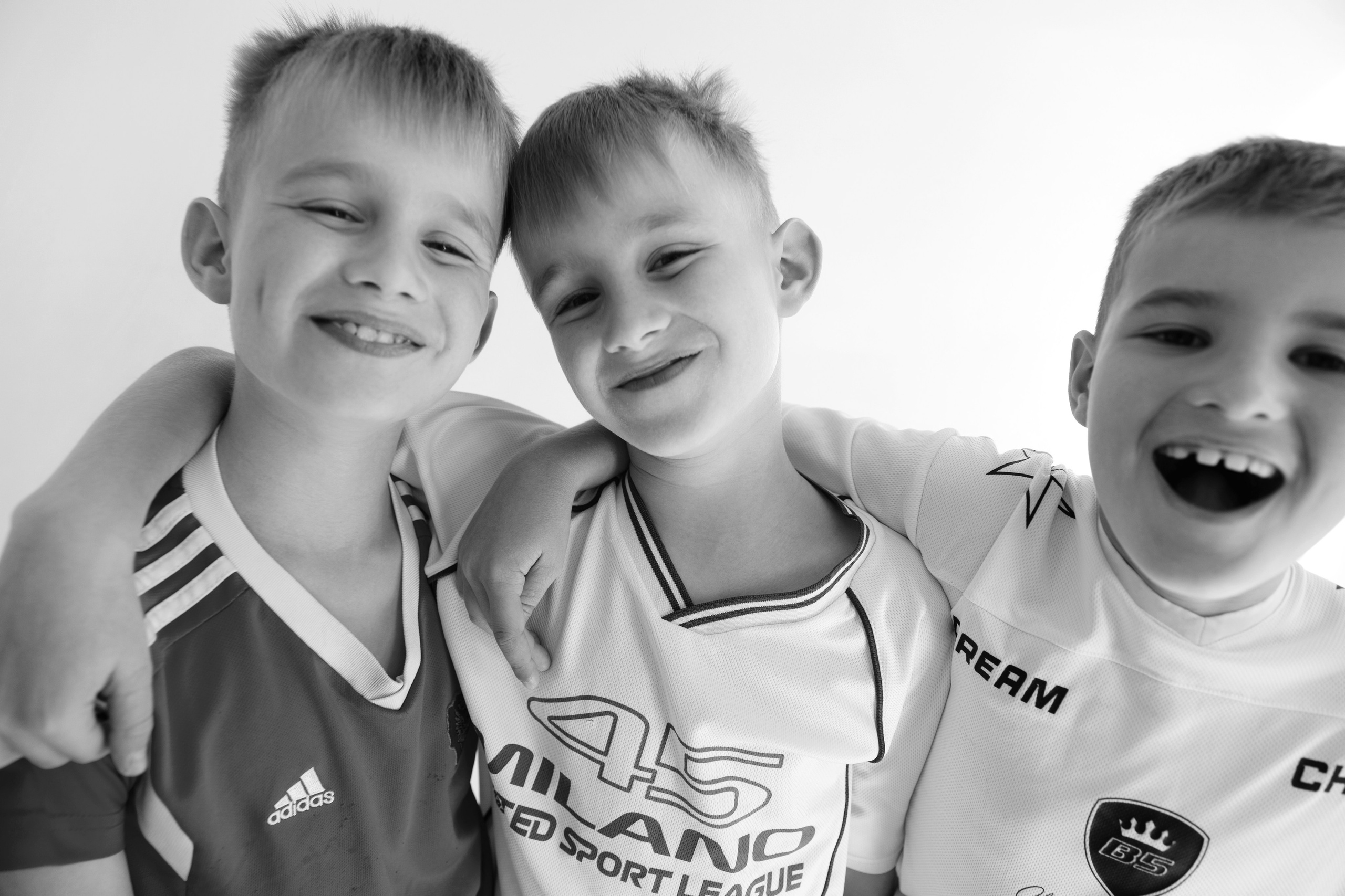 Съемка двойняшек в студии. Да еще и плюс один!. Фотограф новорожденных, детский фотограф  Москва.Семейная съемка Москва. Семенова Анна