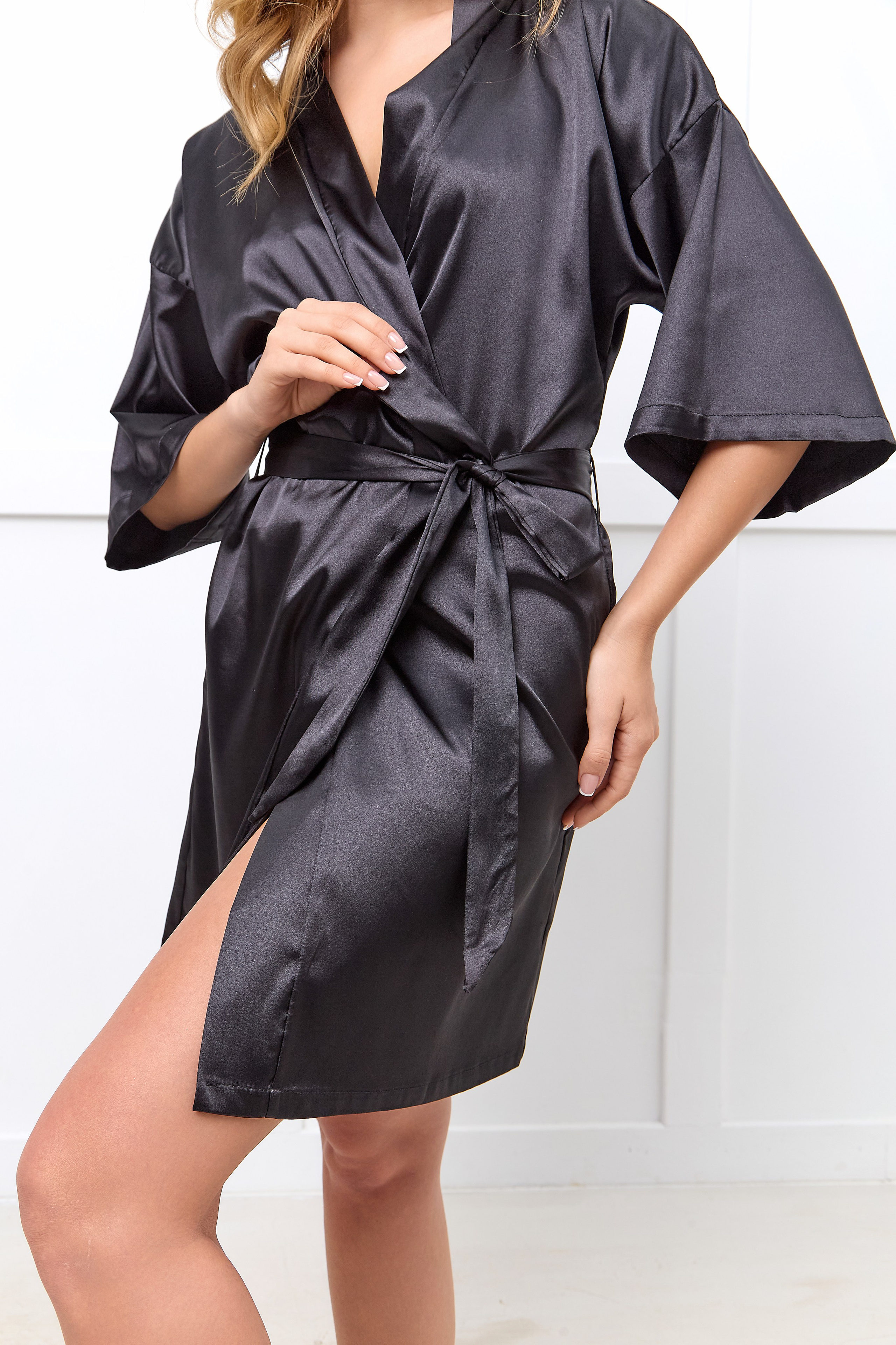 Фотосессия халатов с моделью. Фотограф Руслан Потапов в Краснодаре