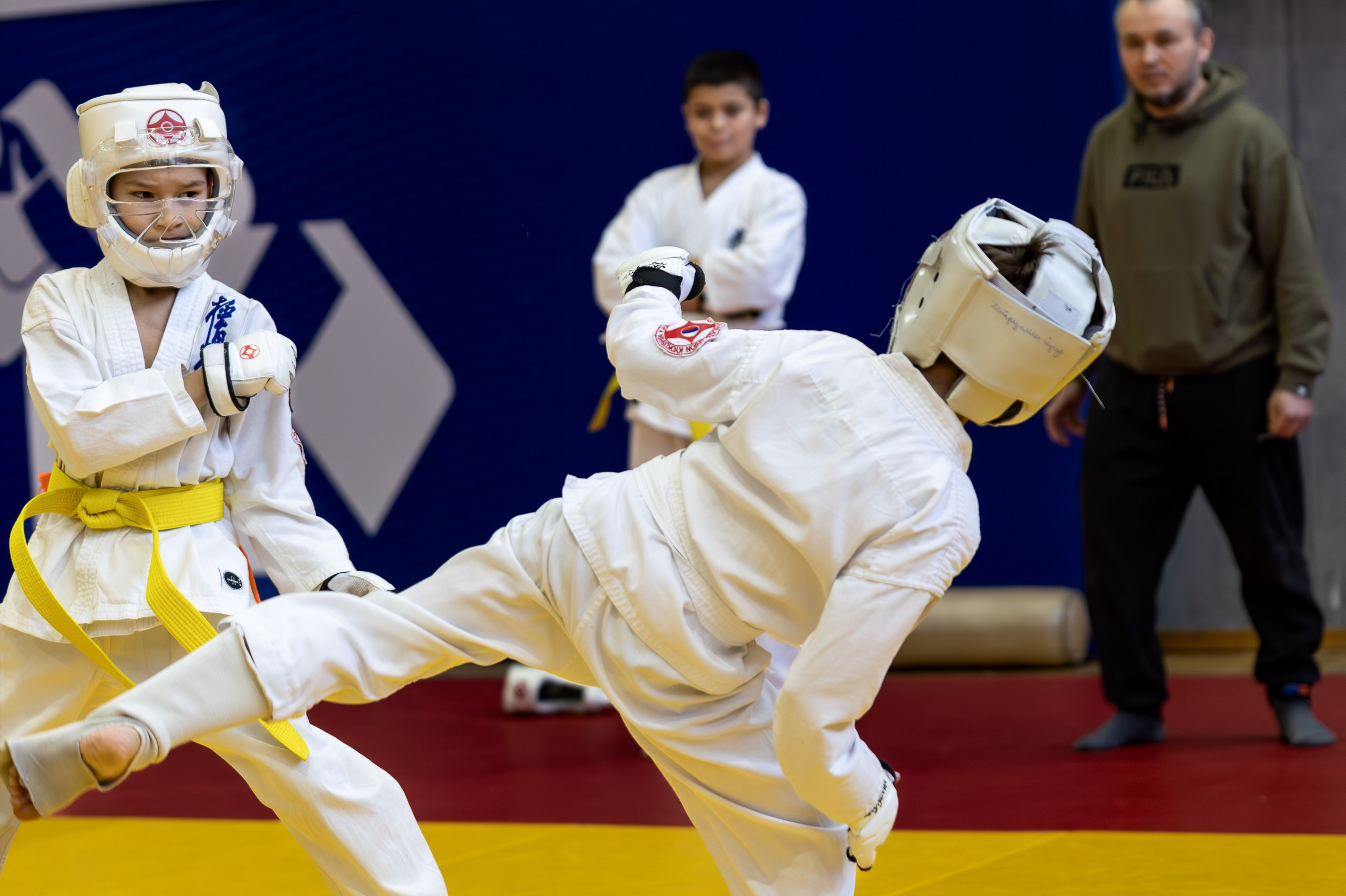 Карате кумите. Главная