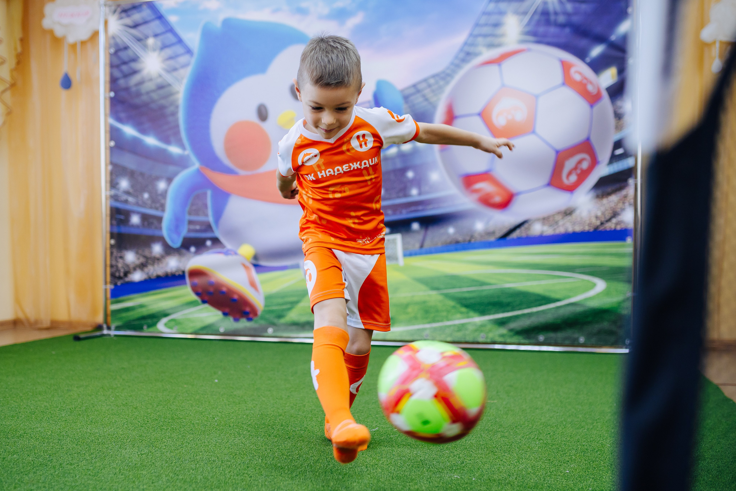 Фотосессия с кубком в детских садах г. Магнитогорска. Денис Прохоров Фотограф в г. Магнитогорск