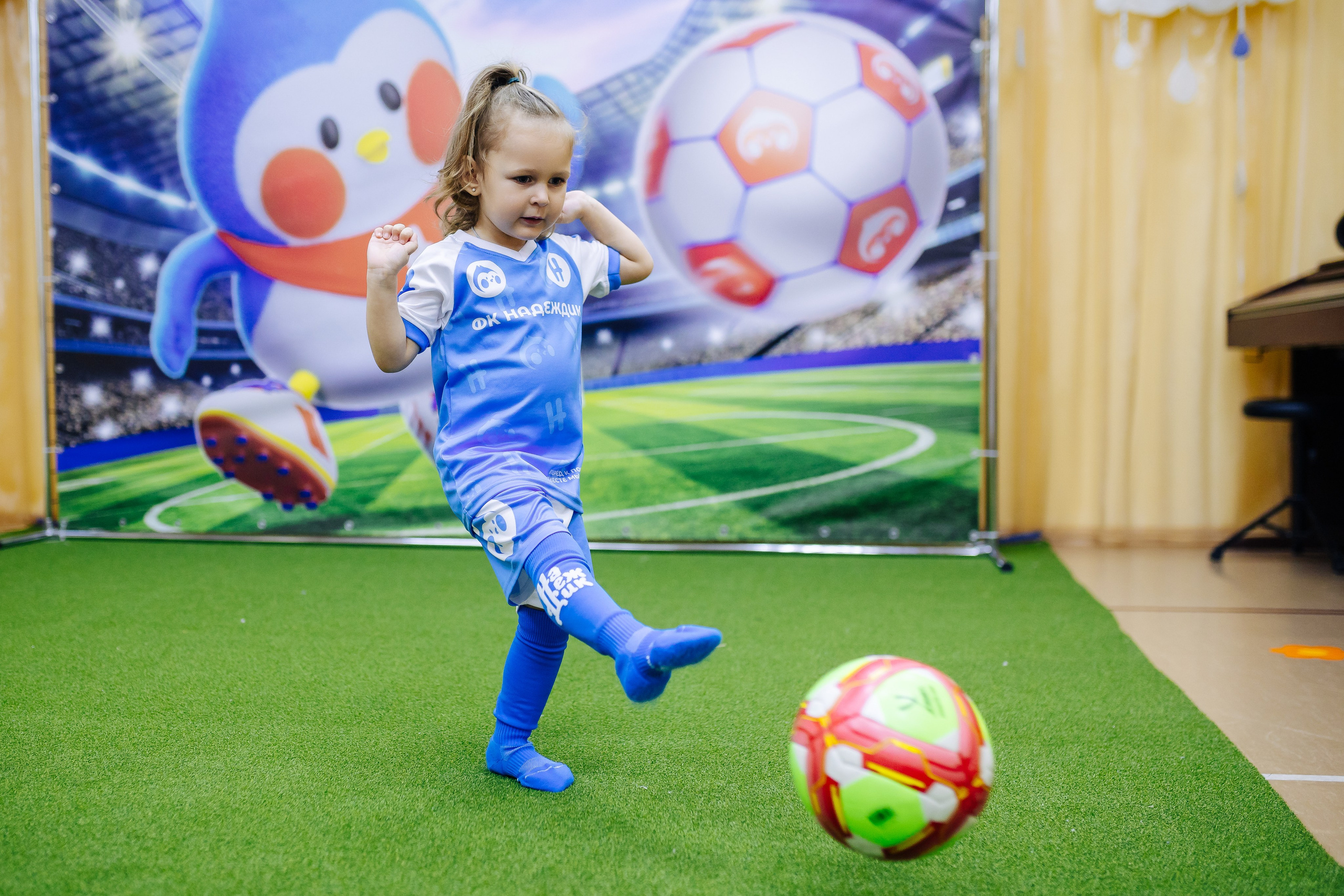 Фотосессия с кубком в детских садах г. Магнитогорска. Денис Прохоров Фотограф в г. Магнитогорск