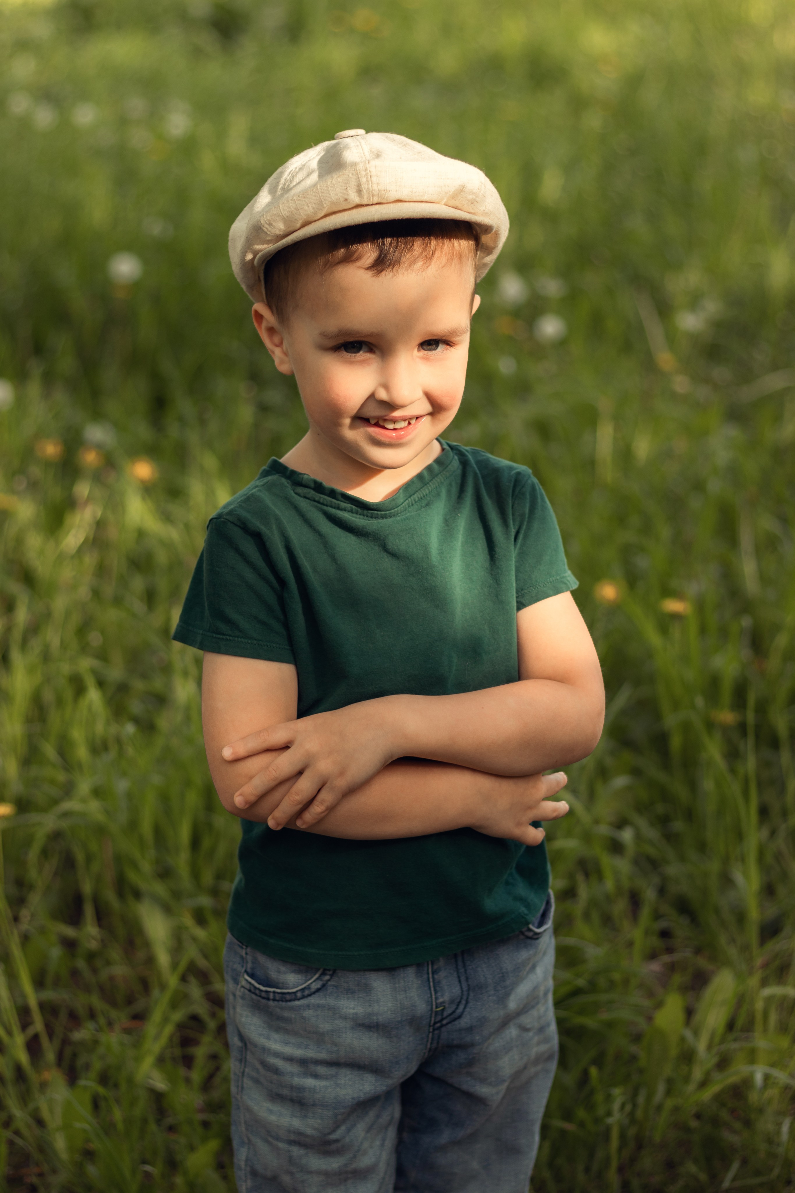 Цветущая майская семья