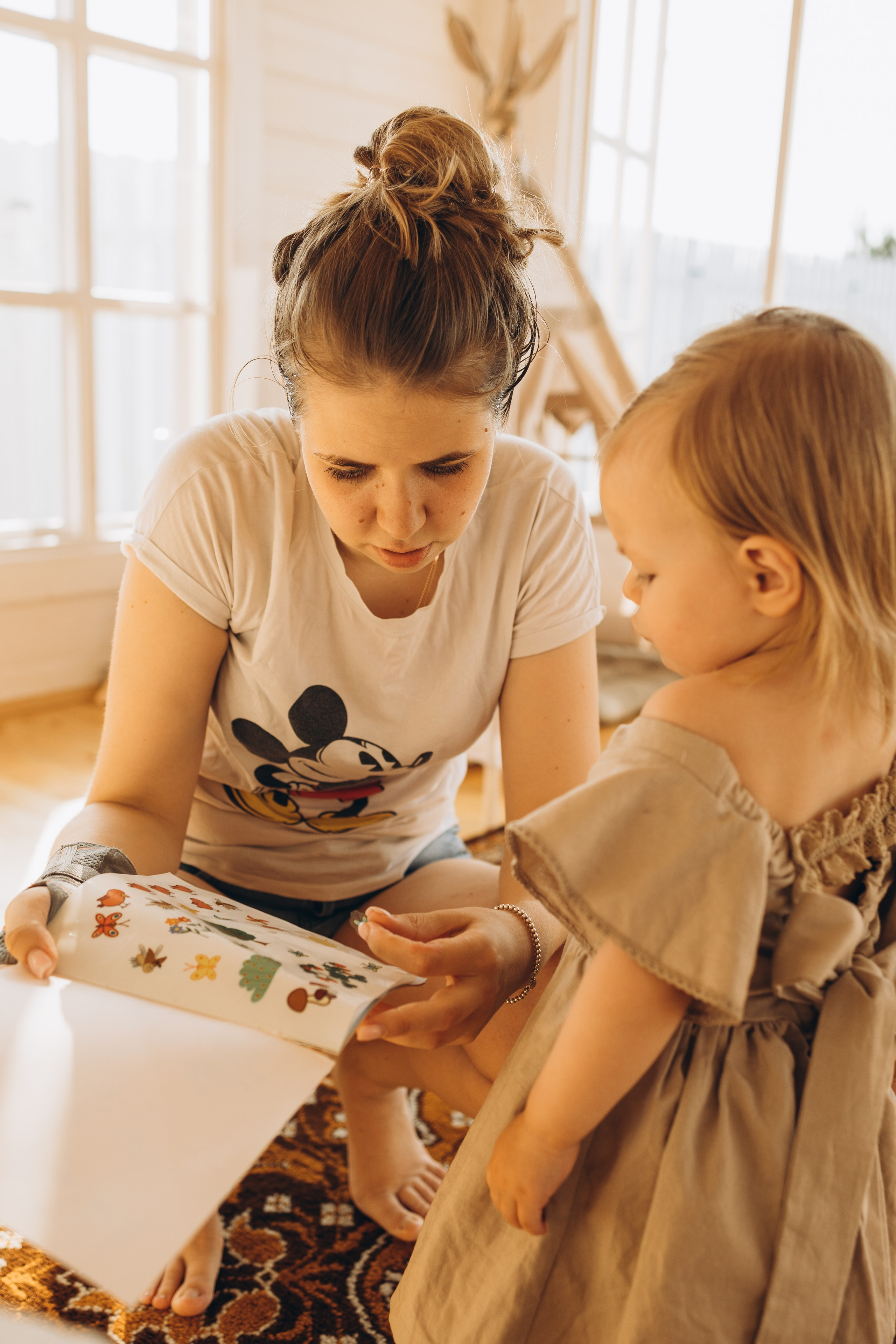Оля и Мирослава Беседка. Семейный фотограф в Москве Виктория Ястребинская