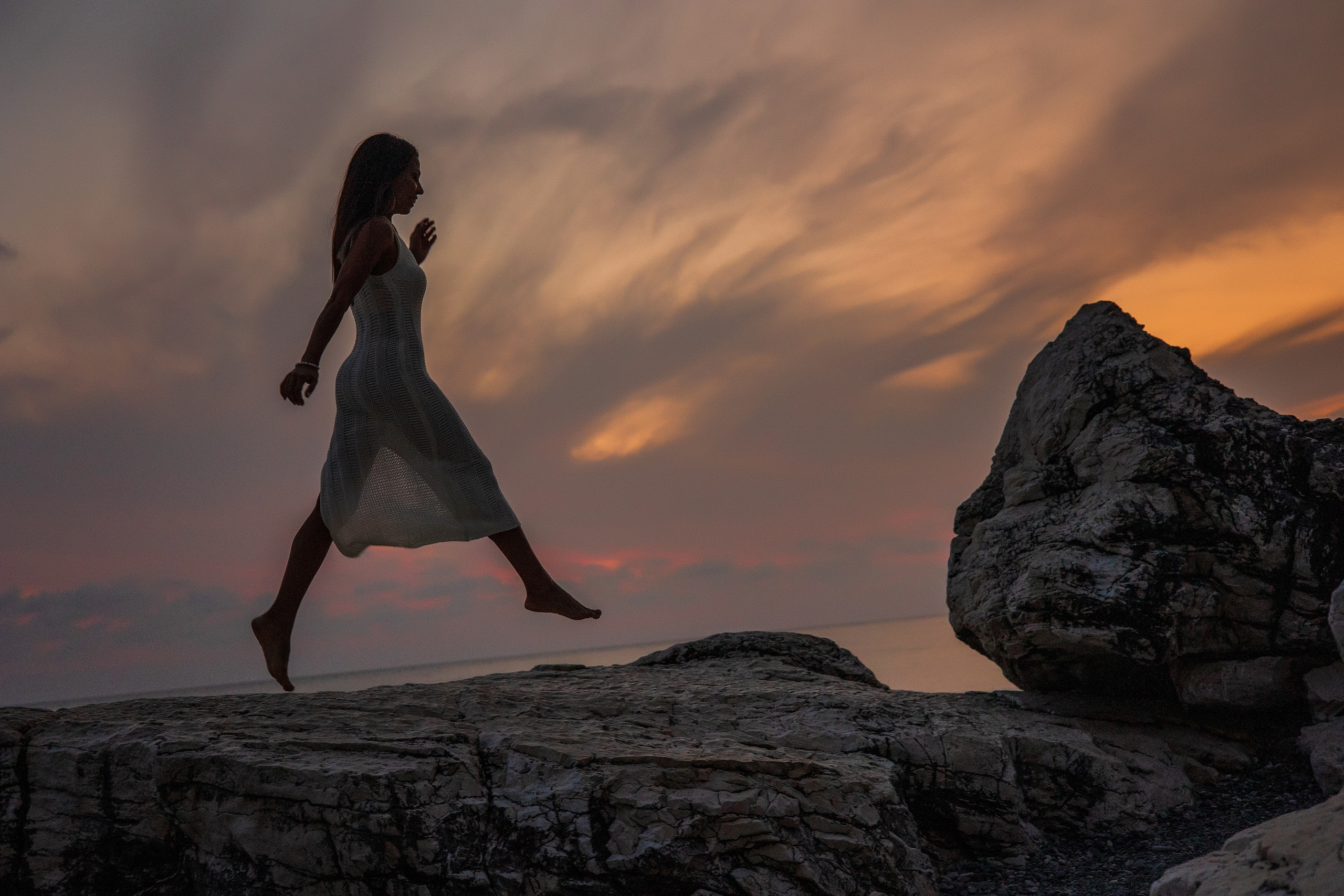 Дарья и белые скалы. Свадебный и семейный фотограф в Абхазии Эля Цишба